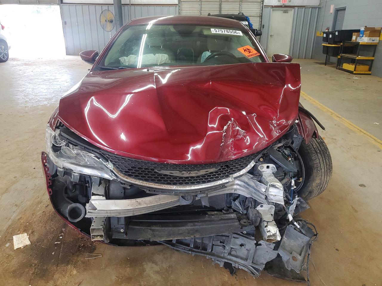 2015 Chrysler 200 C Burgundy vin: 1C3CCCCB7FN545647