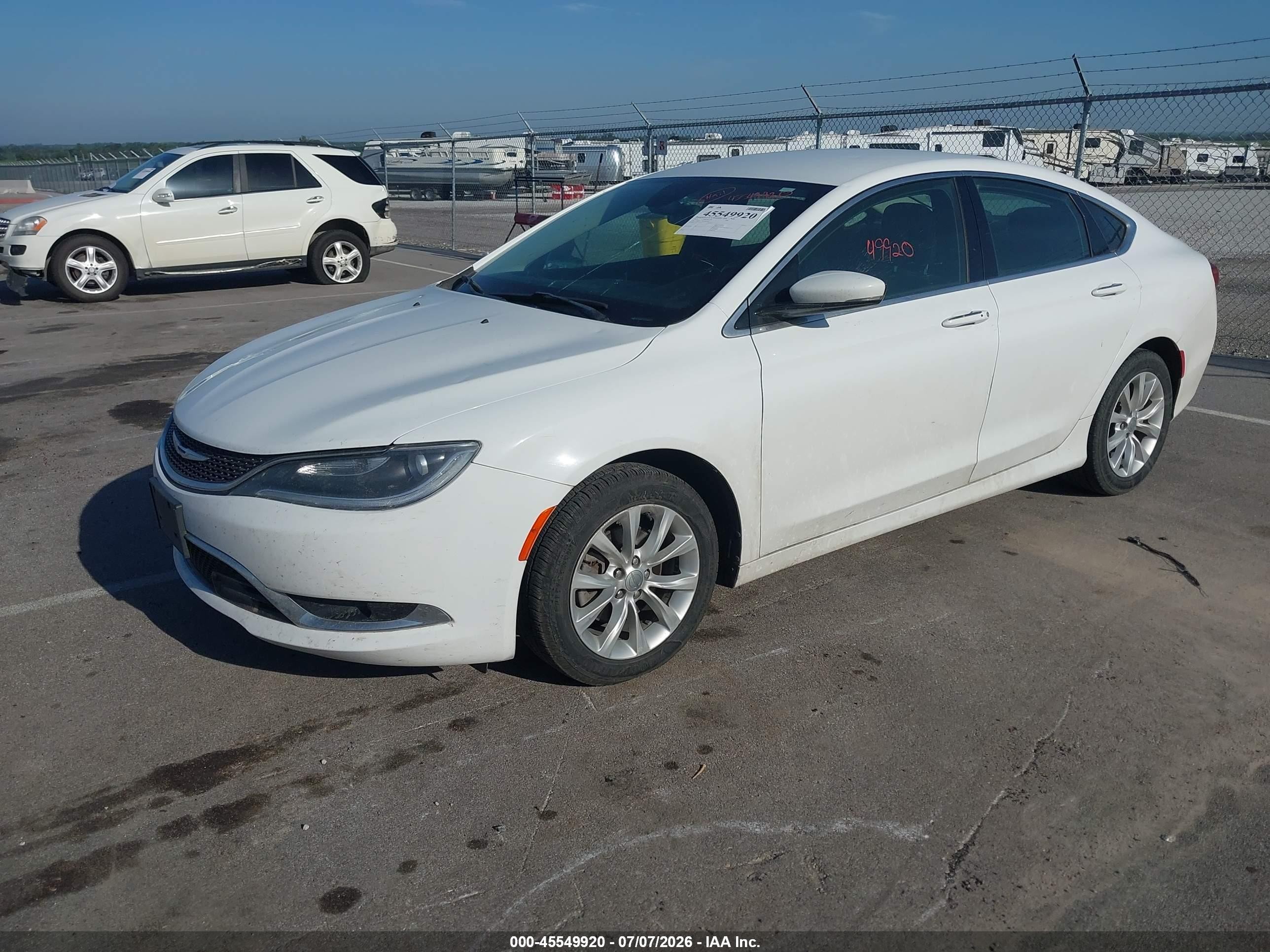 2015 Chrysler 200 C Белый vin: 1C3CCCCB8FN681902