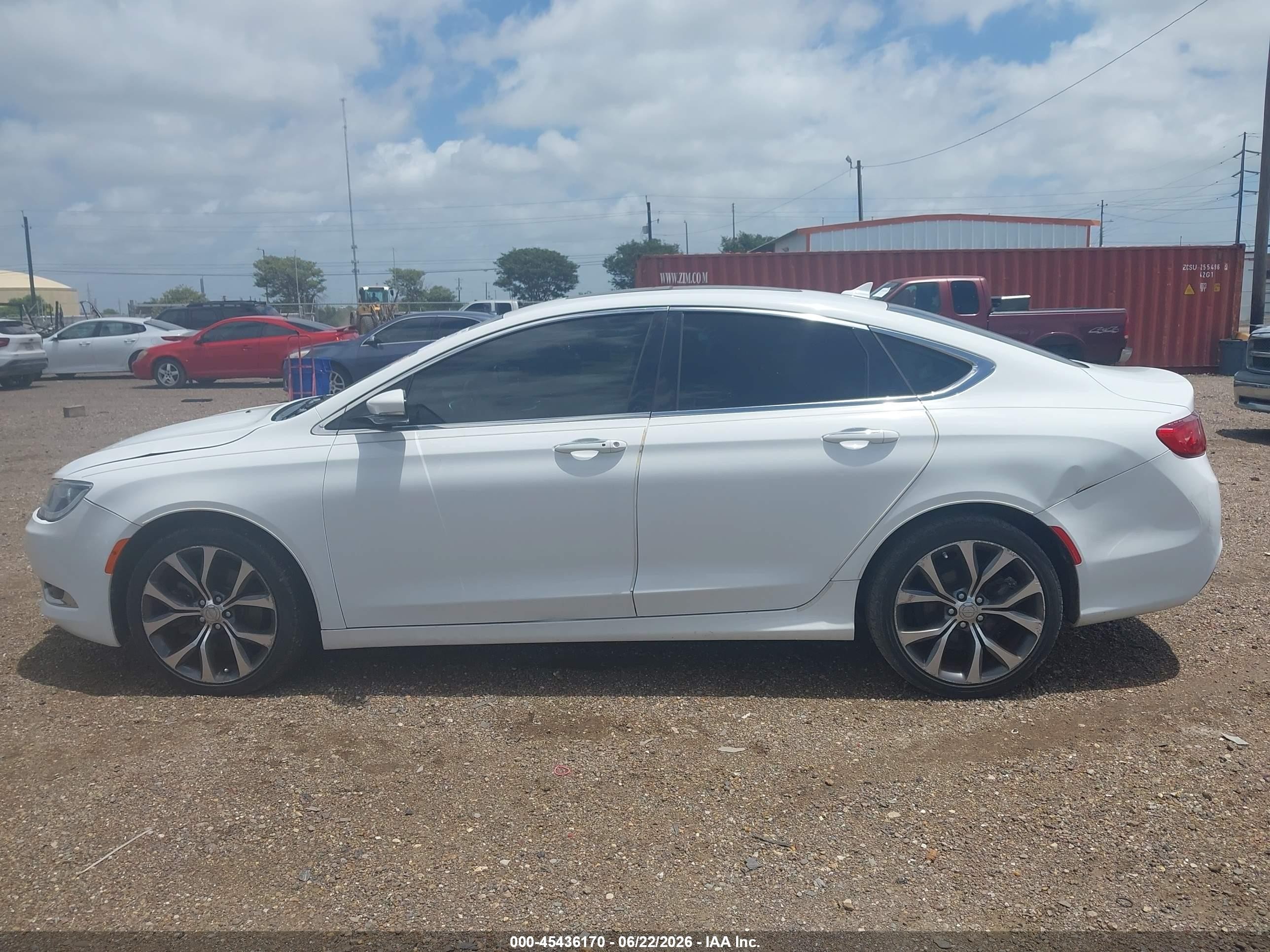 2015 Chrysler 200 C White vin: 1C3CCCCB9FN509393