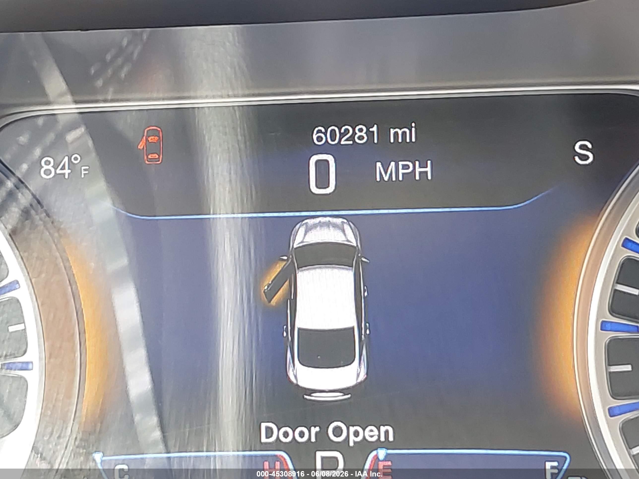 2015 Chrysler 200 C Red vin: 1C3CCCCB9FN546900