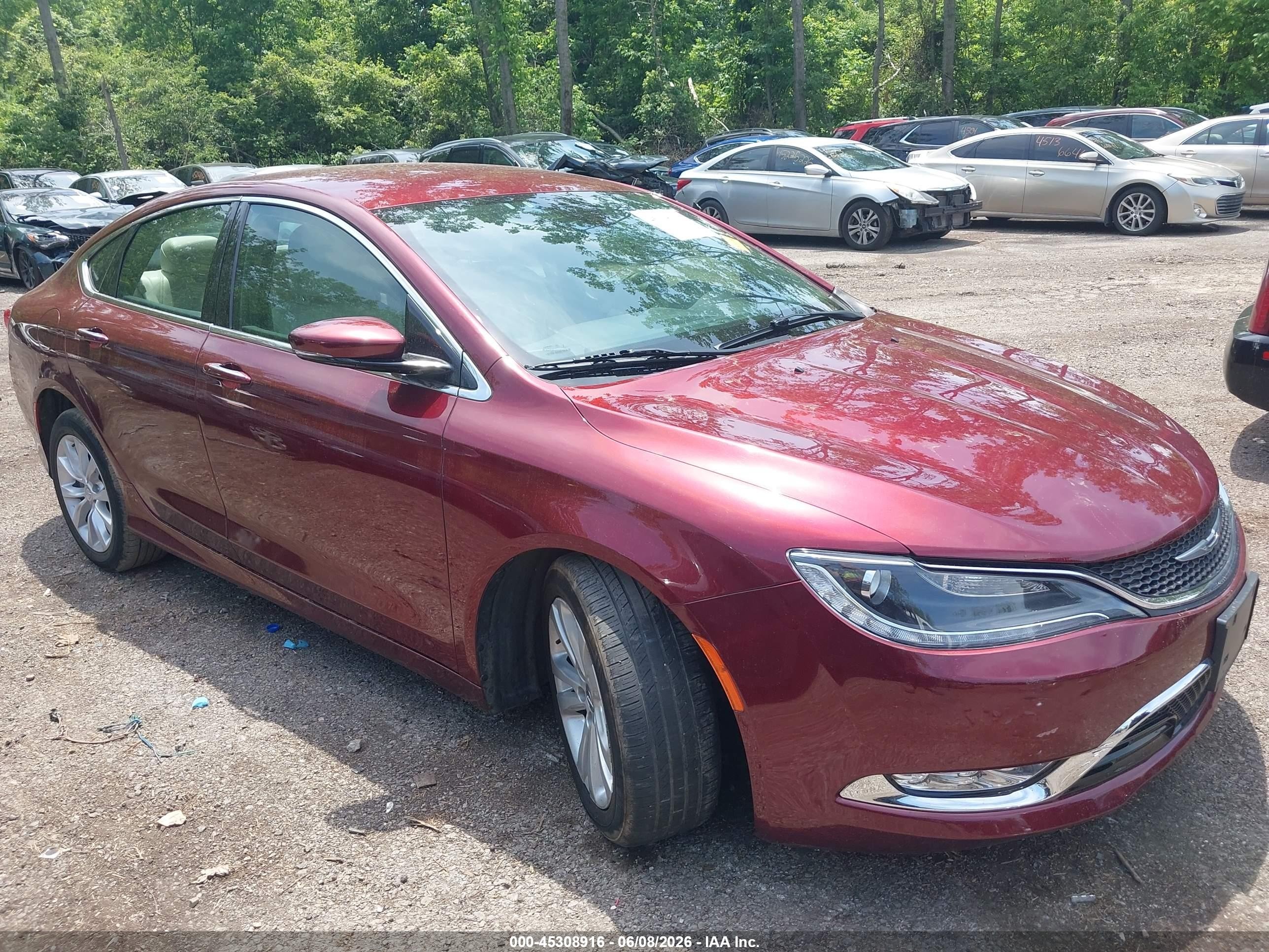 2015 Chrysler 200 C Red vin: 1C3CCCCB9FN546900