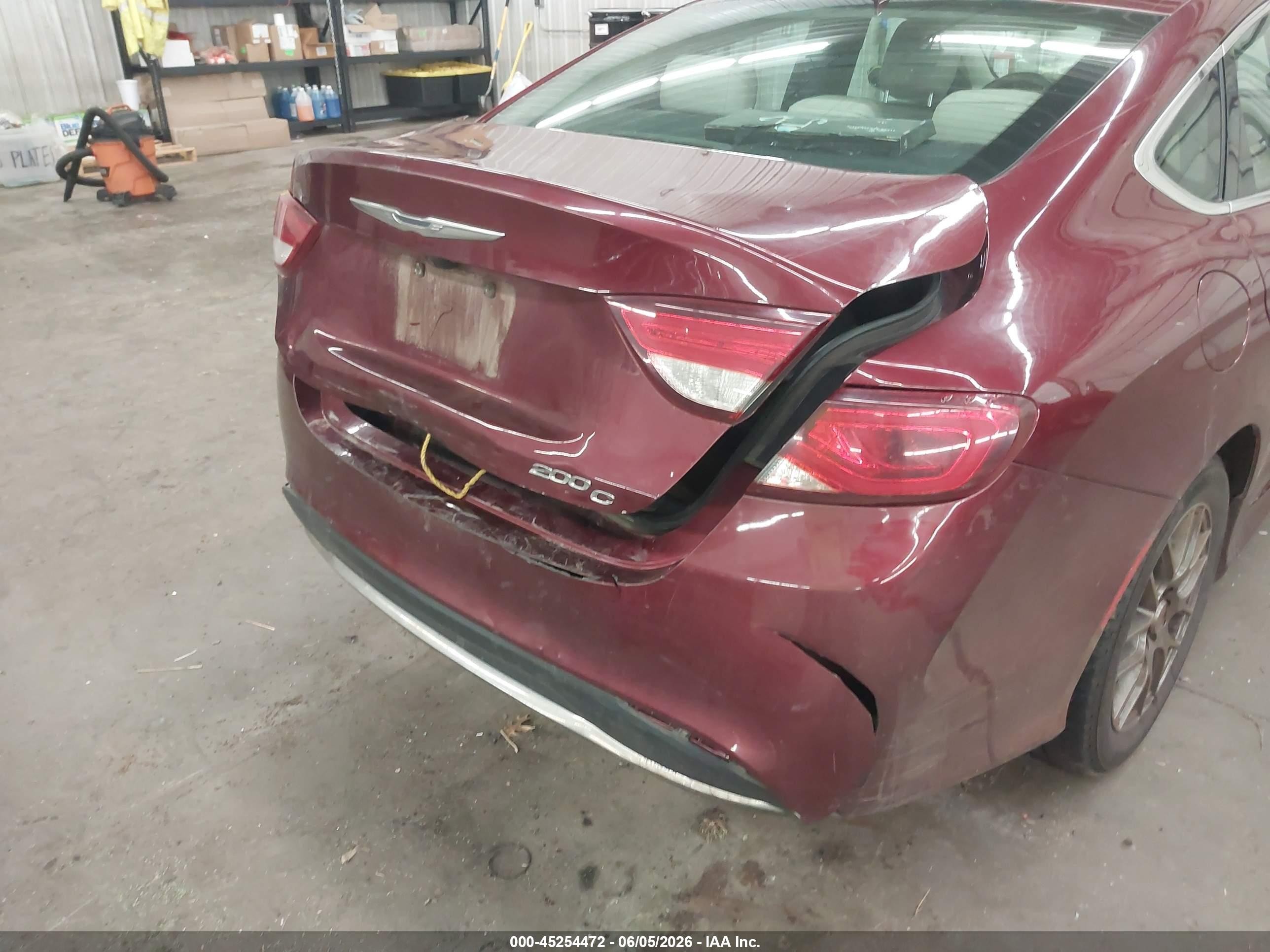 2015 Chrysler 200 C Темно-бордовый vin: 1C3CCCCBXFN564712