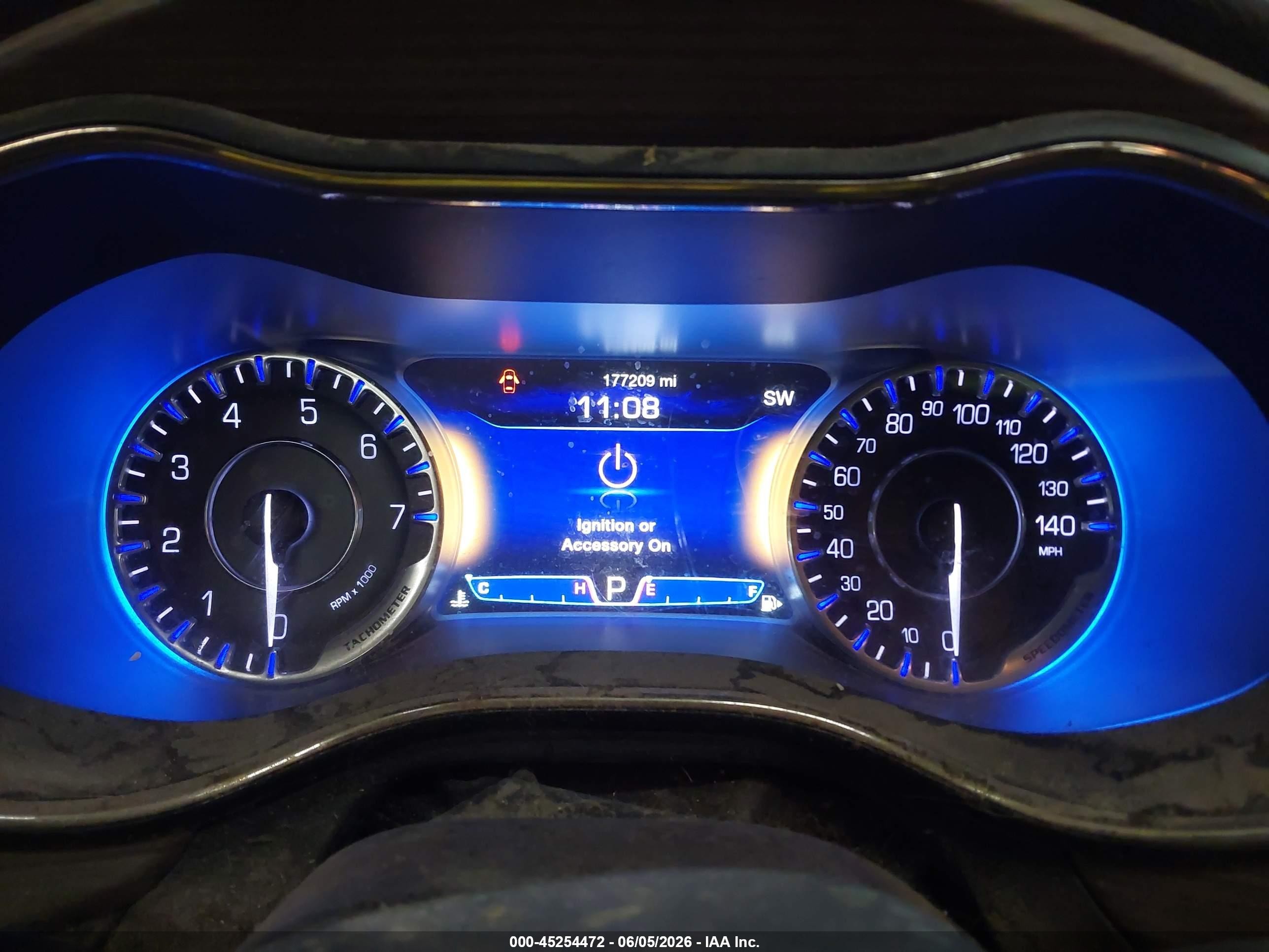 2015 Chrysler 200 C Темно-бордовый vin: 1C3CCCCBXFN564712