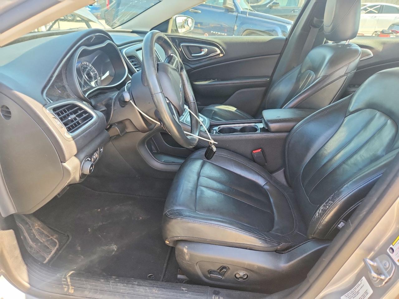 2015 Chrysler 200 C Серебряный vin: 1C3CCCCG0FN524568