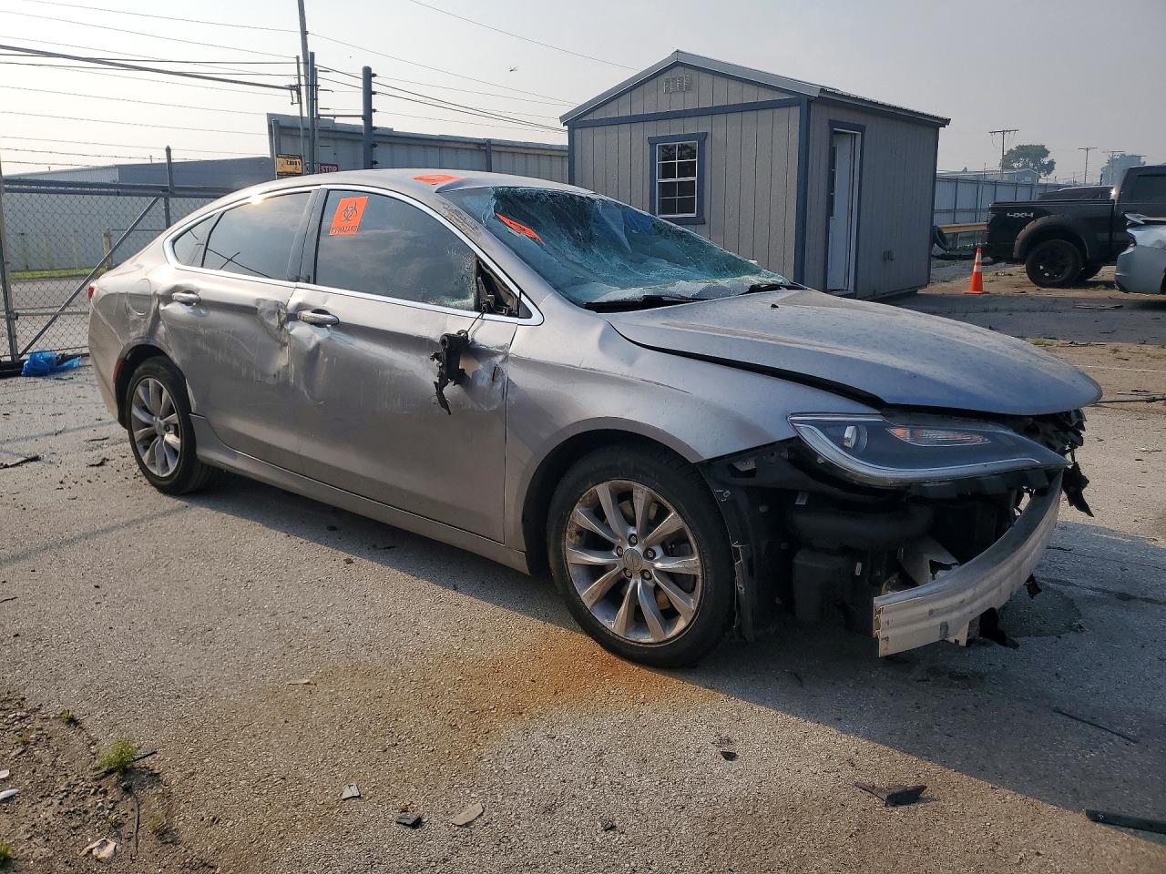 2015 Chrysler 200 C Silver vin: 1C3CCCCG1FN635954