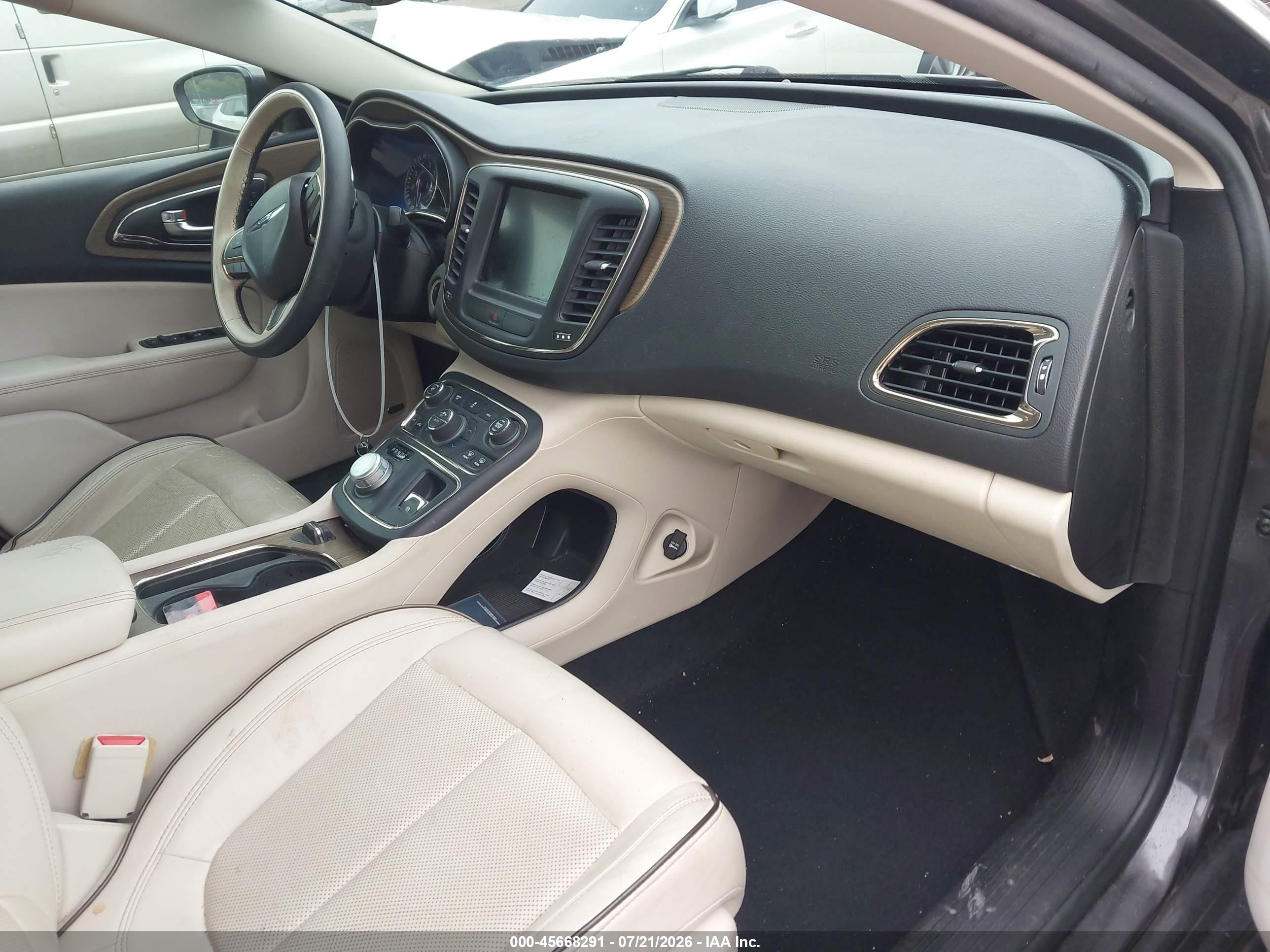 2015 Chrysler 200 C Gray vin: 1C3CCCCG2FN545681