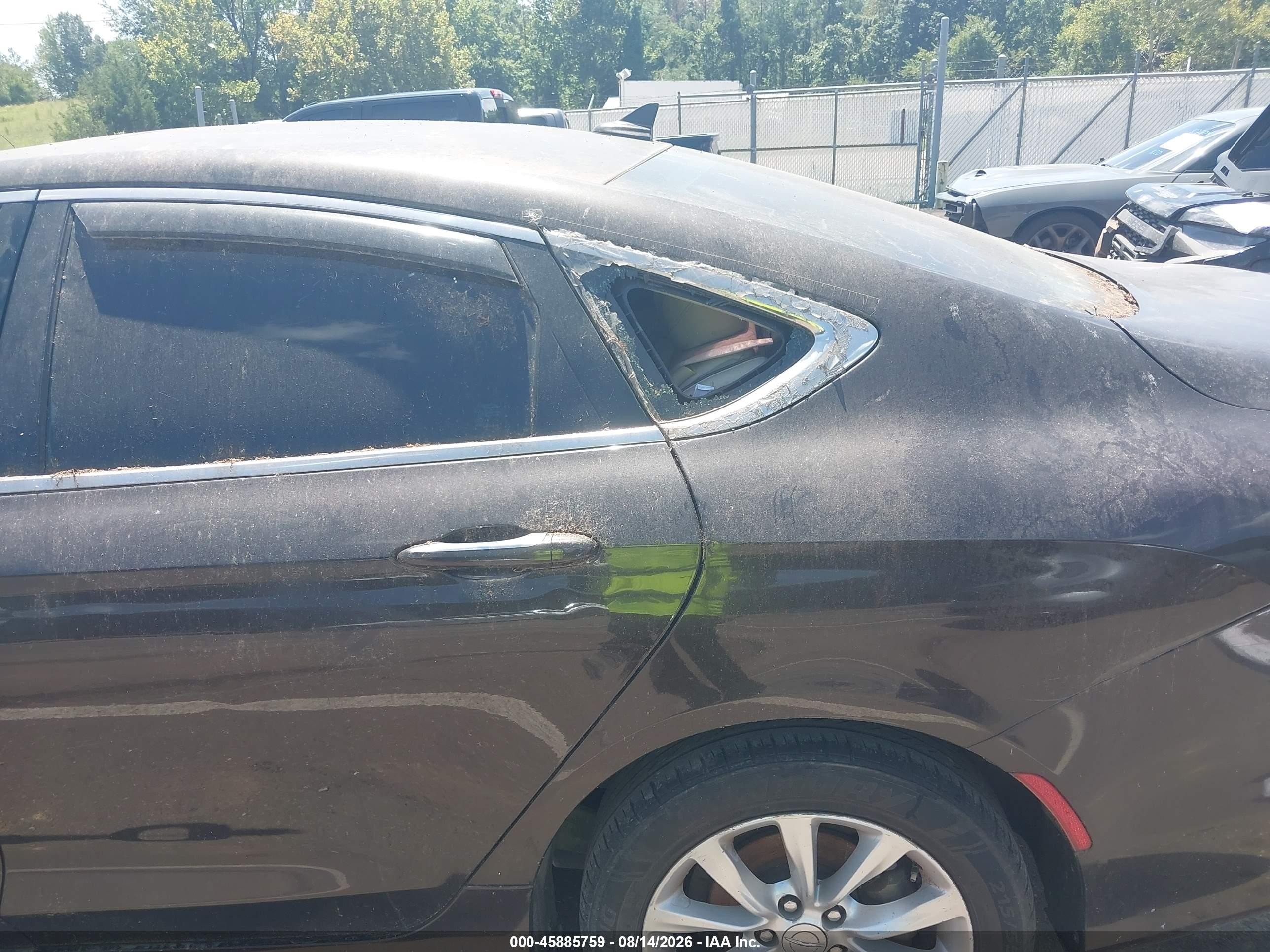 2015 Chrysler 200 C Brown vin: 1C3CCCCG2FN582083