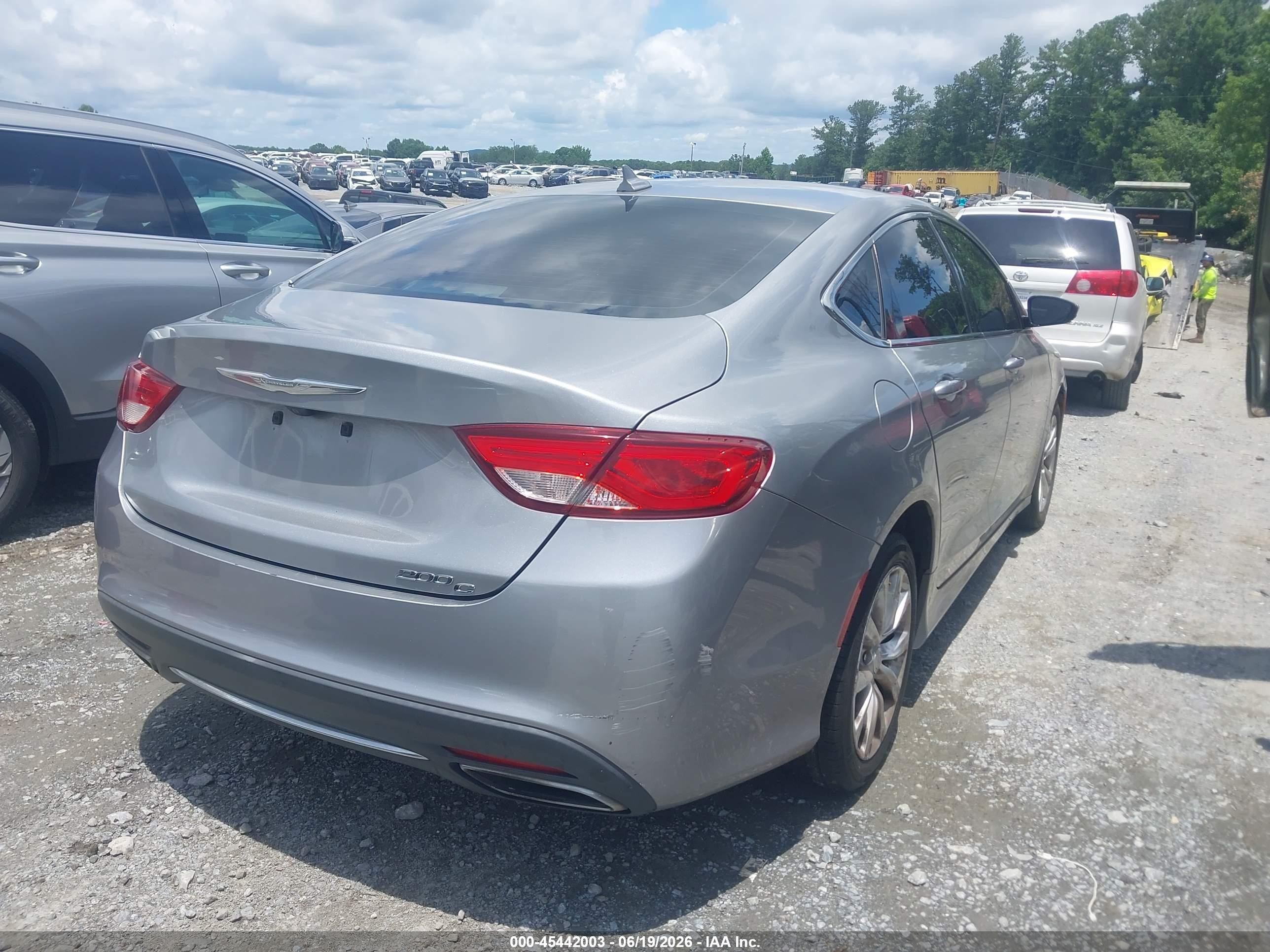 2015 Chrysler 200 C Silver vin: 1C3CCCCG2FN623098