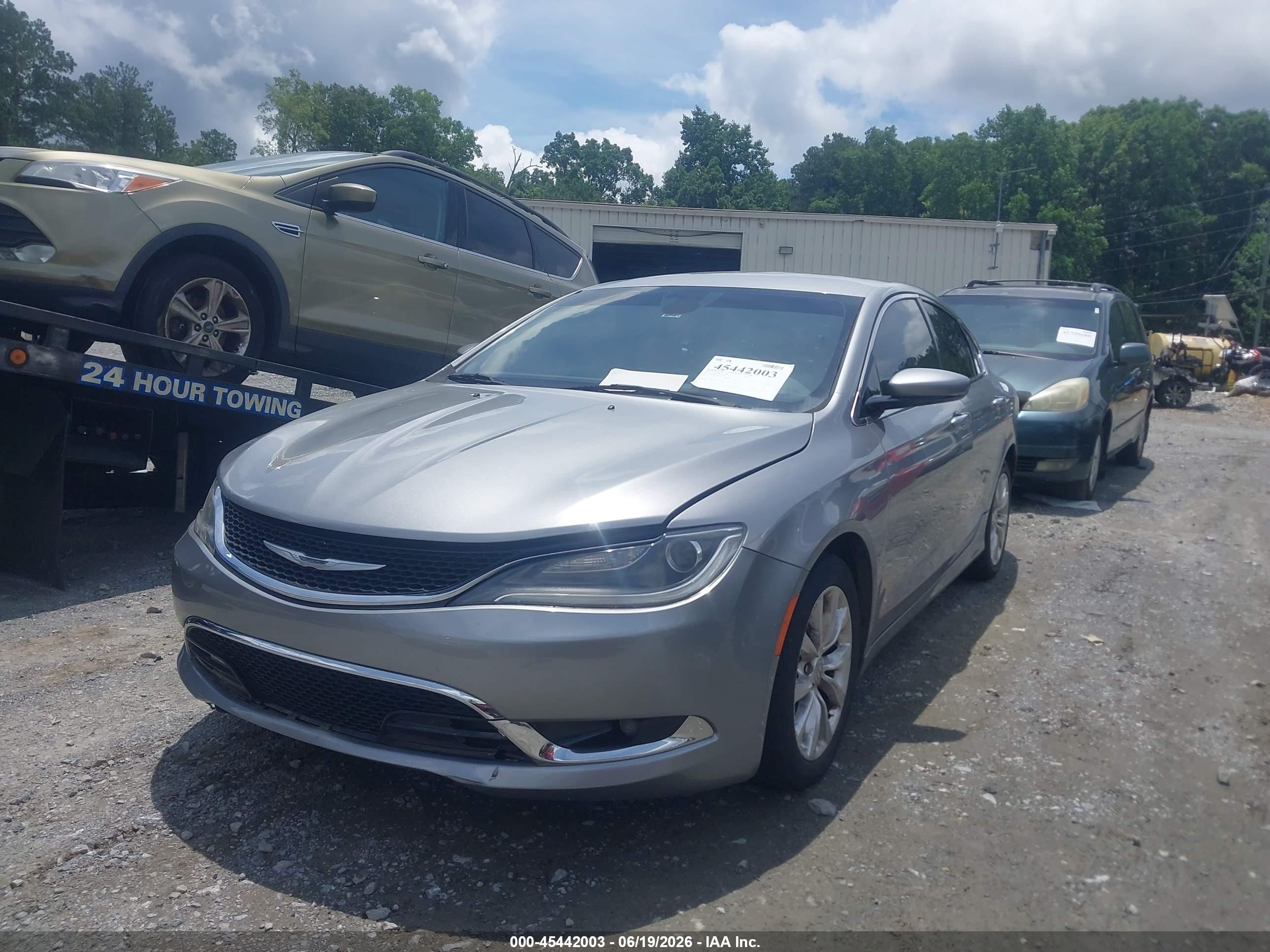 2015 Chrysler 200 C Silver vin: 1C3CCCCG2FN623098