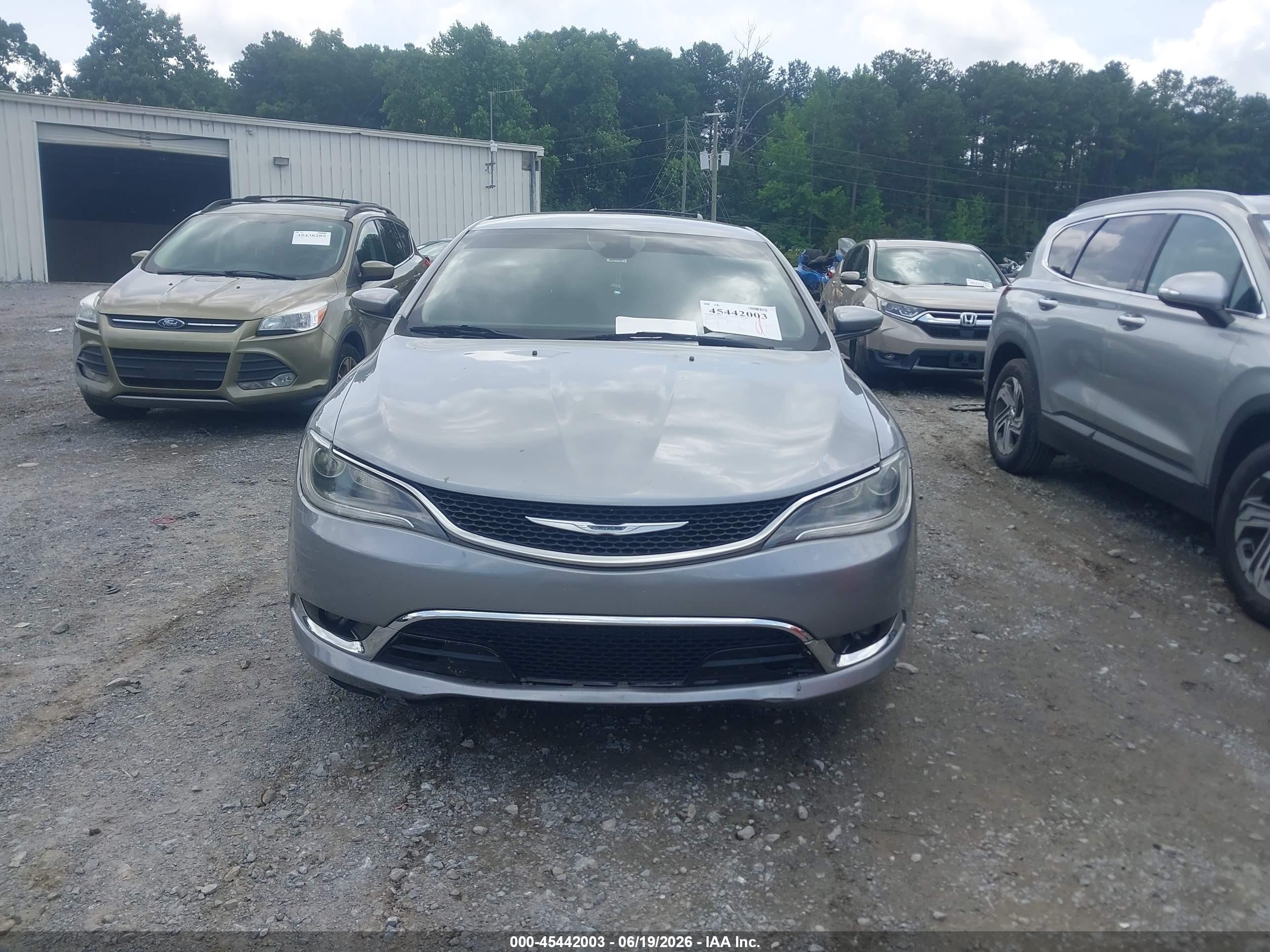 2015 Chrysler 200 C Silver vin: 1C3CCCCG2FN623098