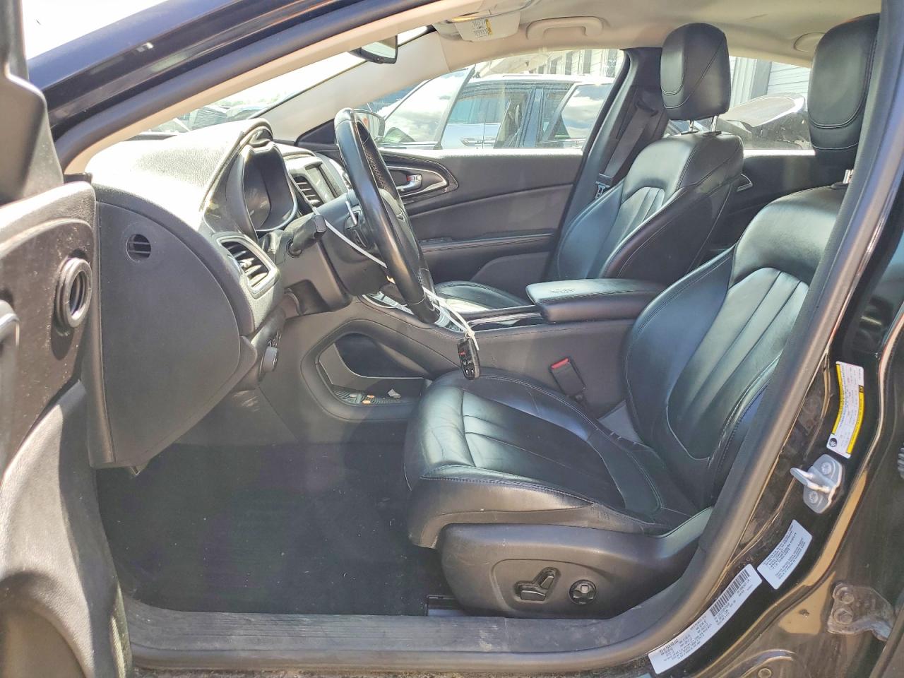 2015 Chrysler 200 C Черный vin: 1C3CCCCG2FN733438
