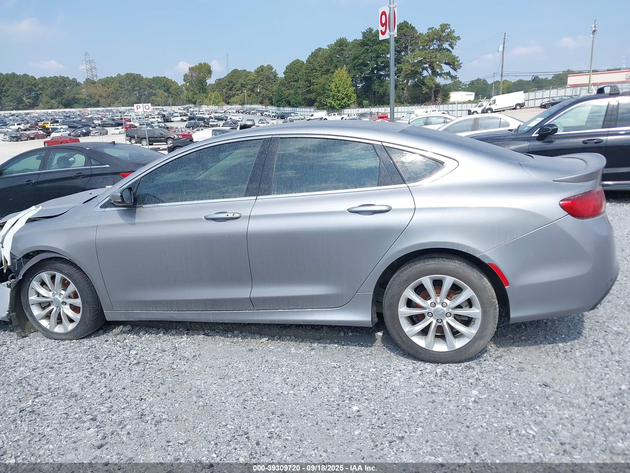2015 Chrysler 200 C Silver vin: 1C3CCCCG5FN515400