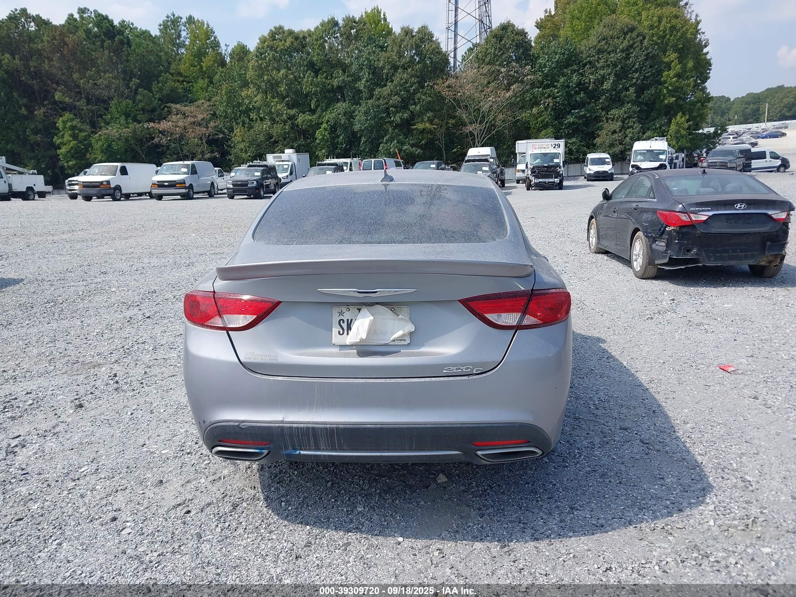 2015 Chrysler 200 C Silver vin: 1C3CCCCG5FN515400