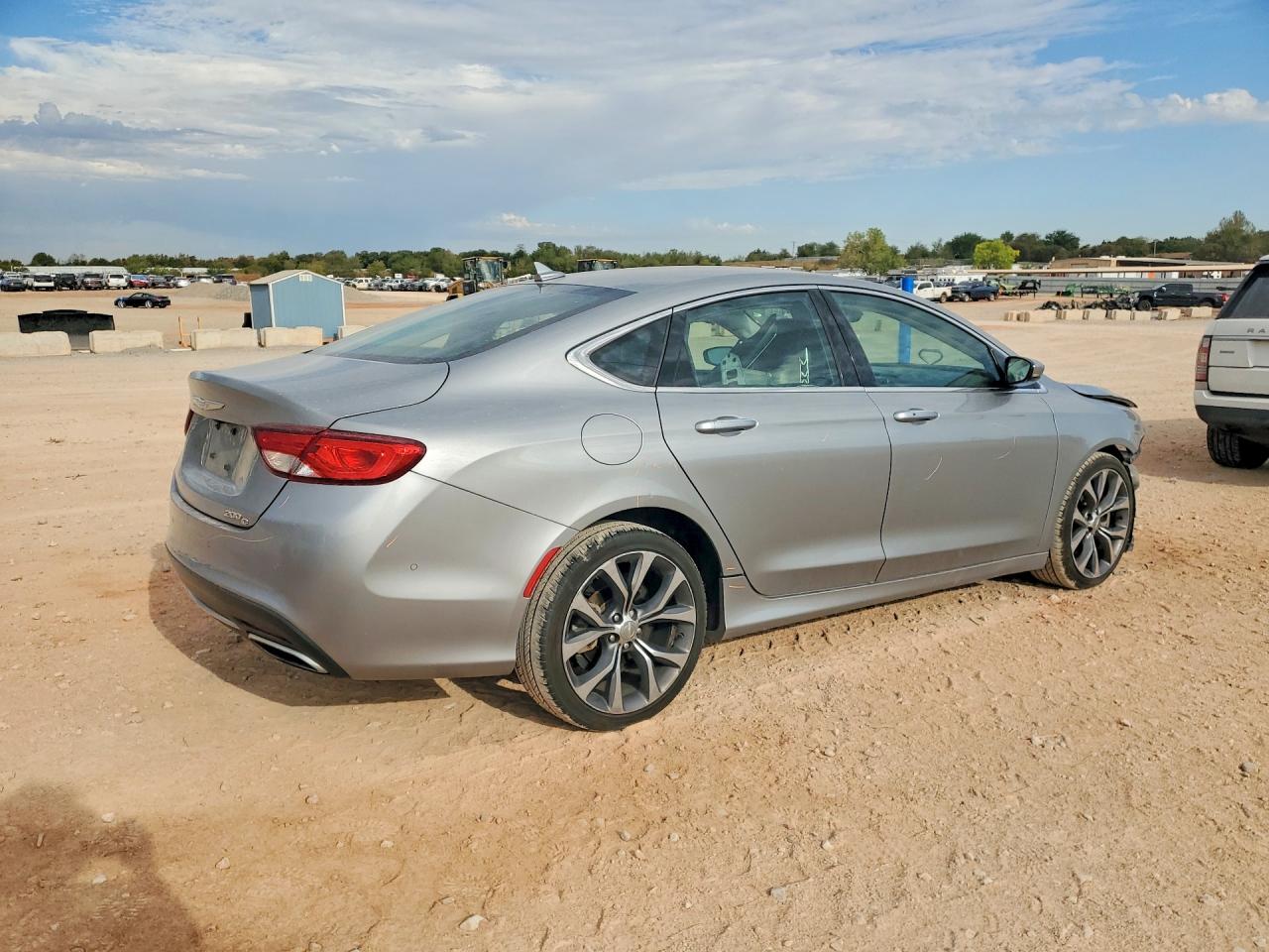 2015 Chrysler 200 C Серебряный vin: 1C3CCCCG5FN520225