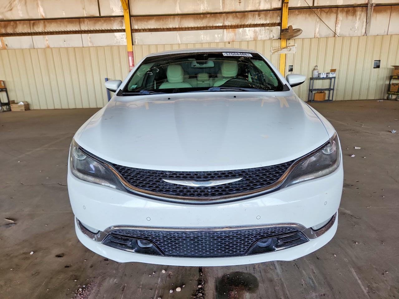 2015 Chrysler 200 C White vin: 1C3CCCCG5FN565438
