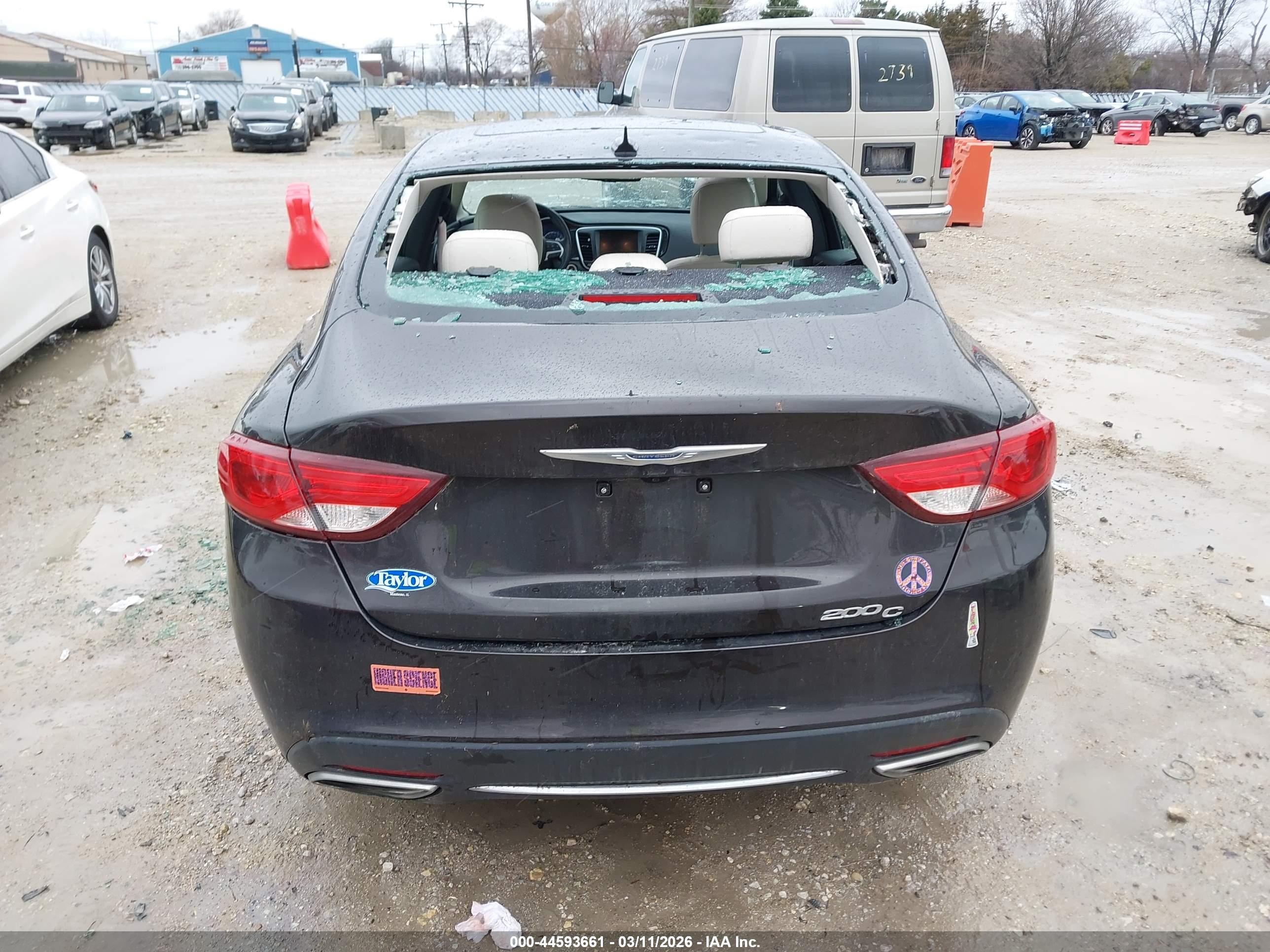 2015 Chrysler 200 C Коричневый vin: 1C3CCCCG7FN599929