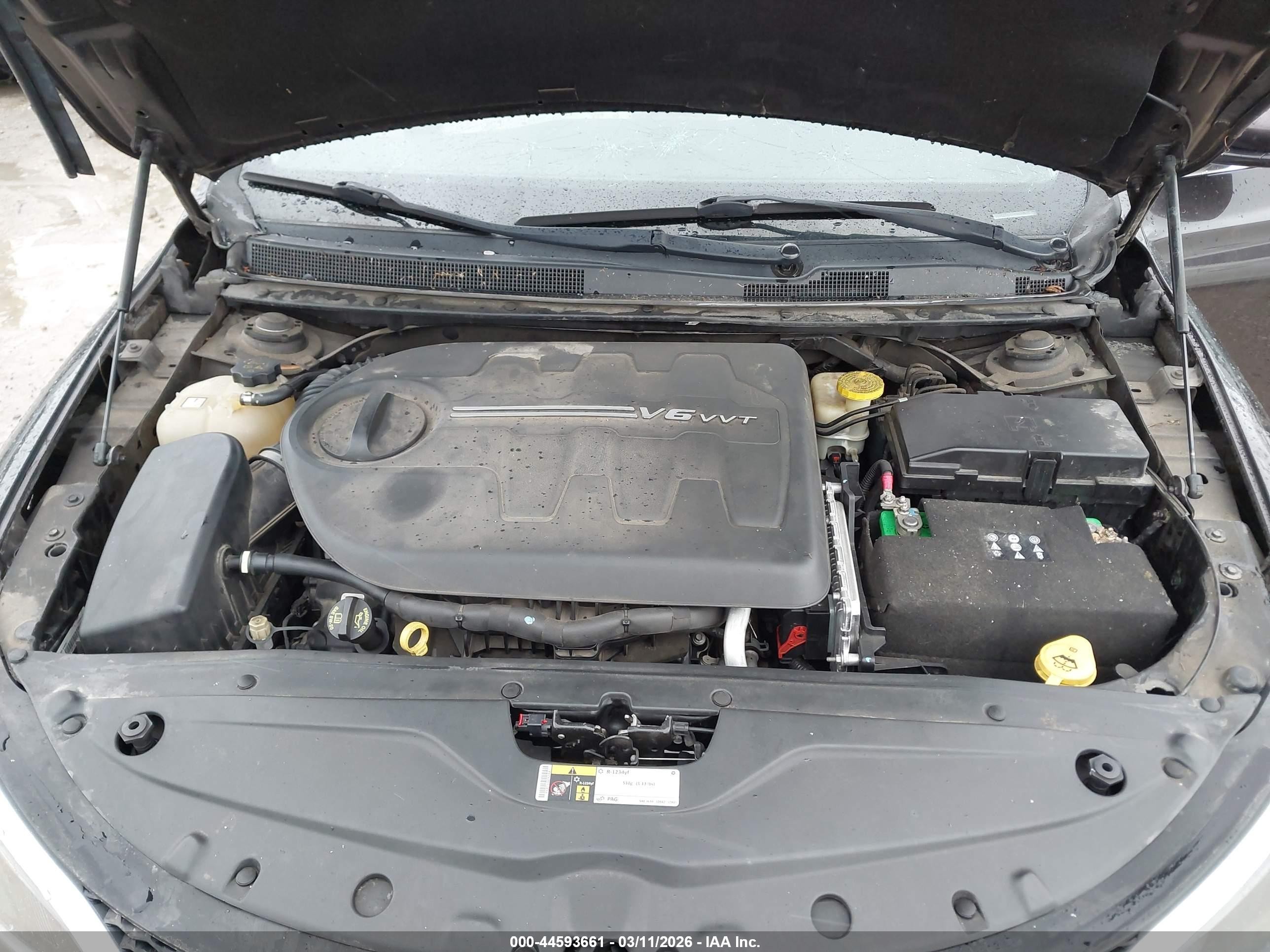 2015 Chrysler 200 C Коричневый vin: 1C3CCCCG7FN599929