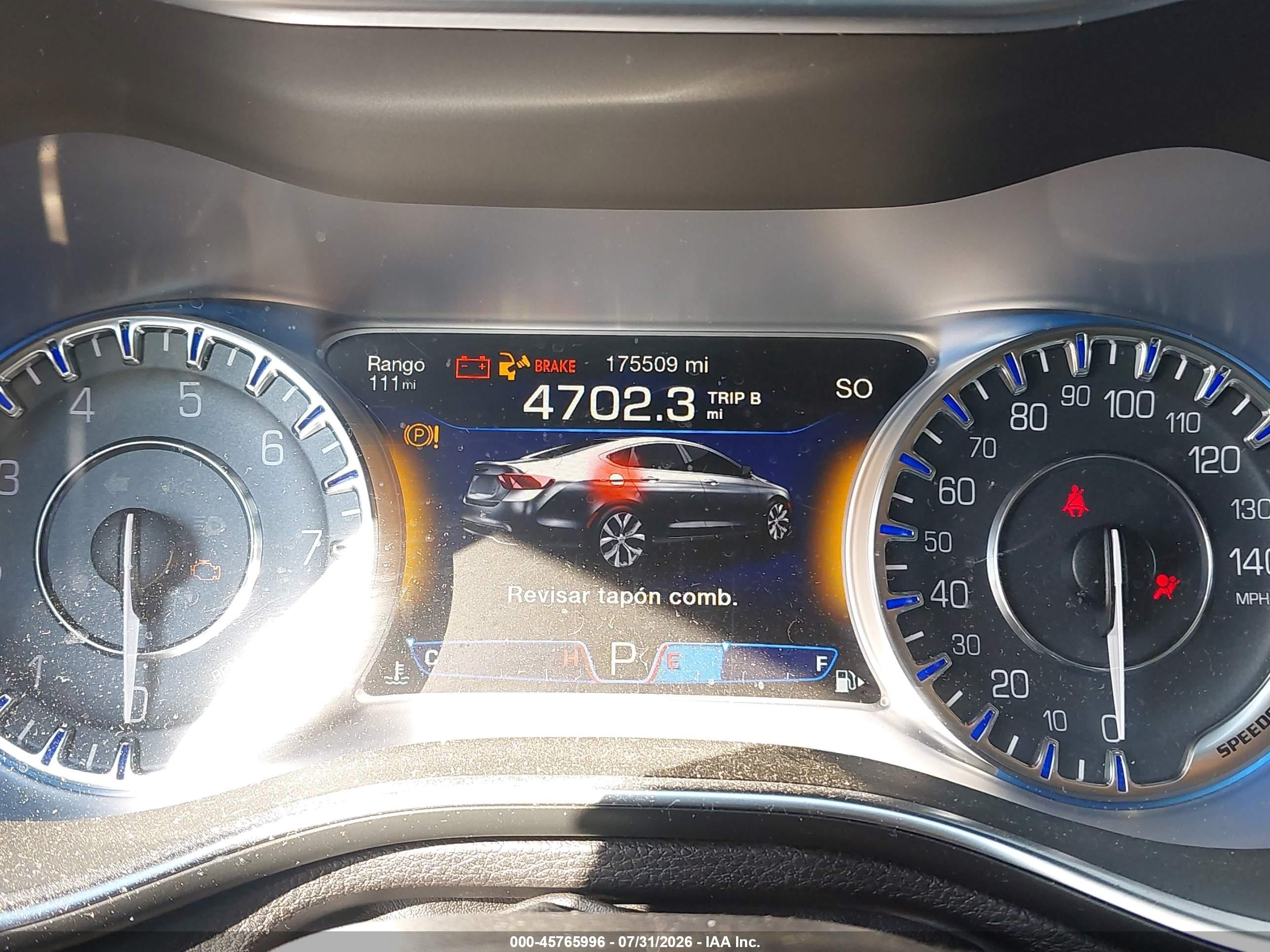 2015 Chrysler 200 C Gray vin: 1C3CCCCG7FN665377