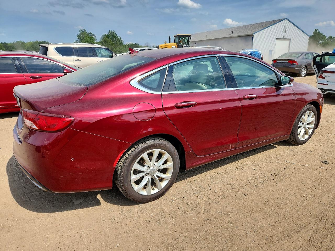 2015 Chrysler 200 C Red vin: 1C3CCCCG8FN616009