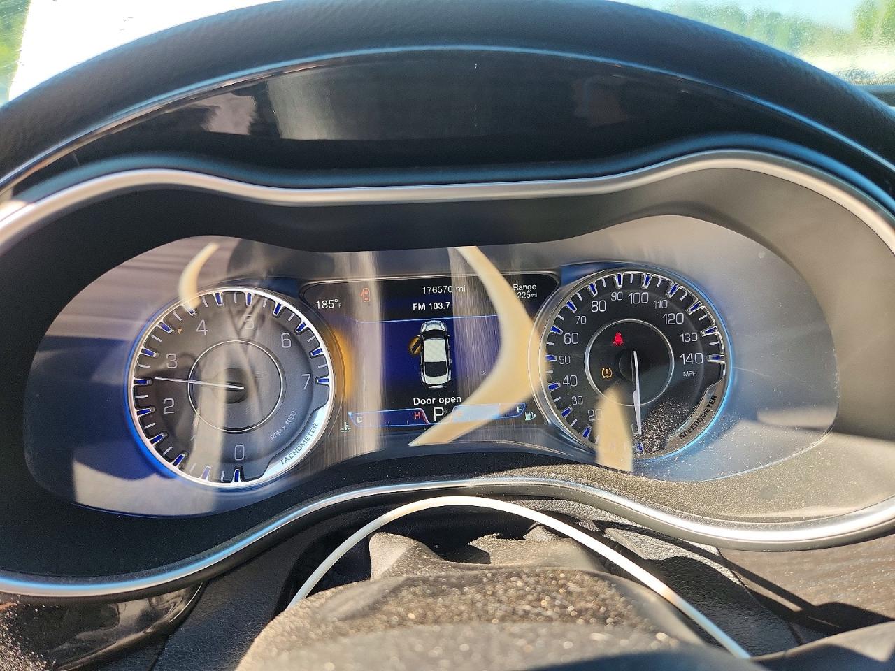 2016 Chrysler 200 C Белый vin: 1C3CCCCG9GN124350