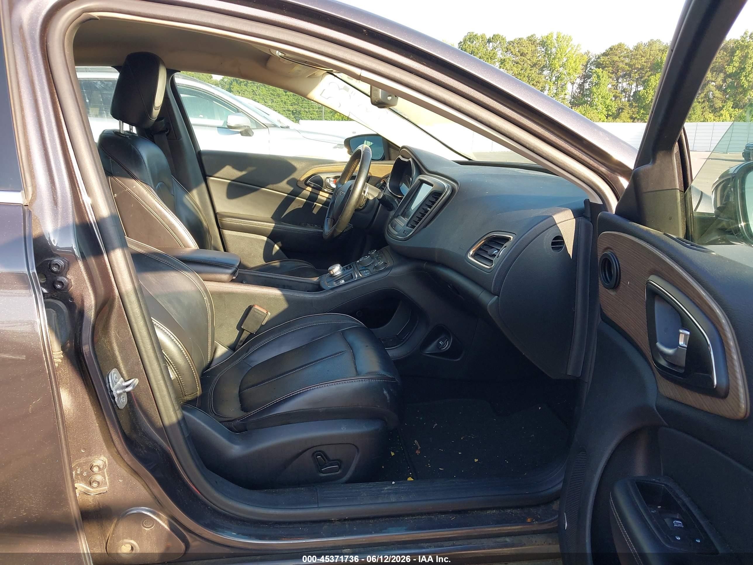 2015 Chrysler 200 C Gray vin: 1C3CCCCGXFN509933
