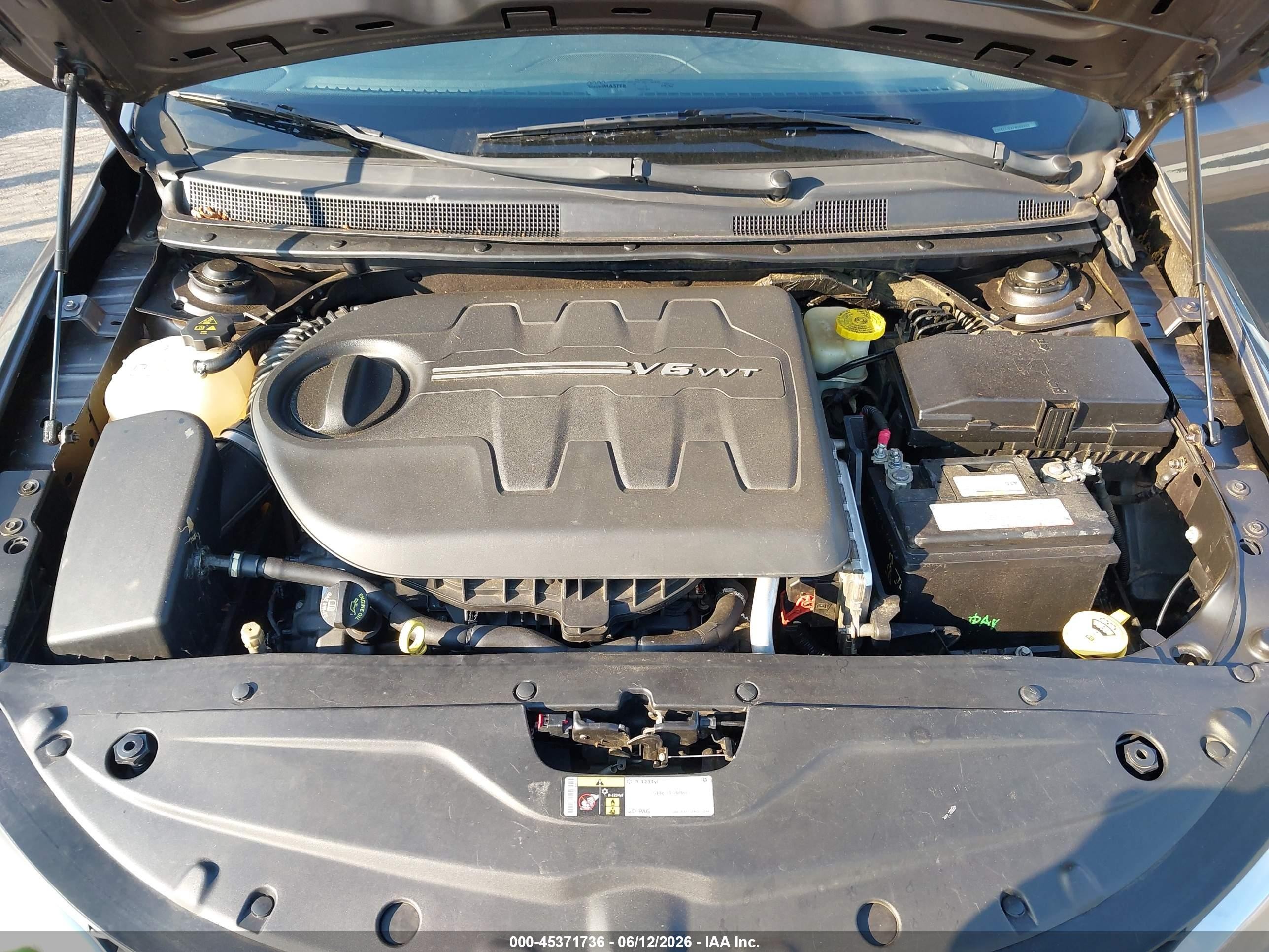 2015 Chrysler 200 C Gray vin: 1C3CCCCGXFN509933