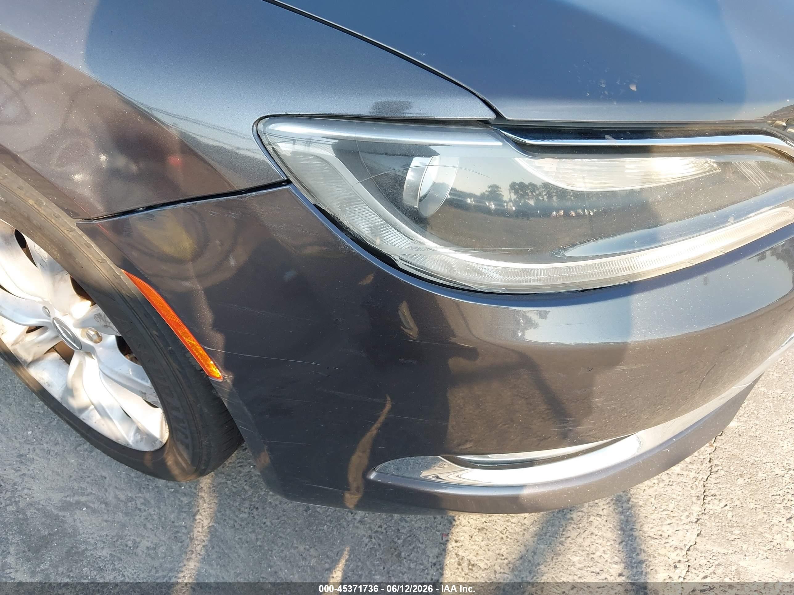 2015 Chrysler 200 C Gray vin: 1C3CCCCGXFN509933