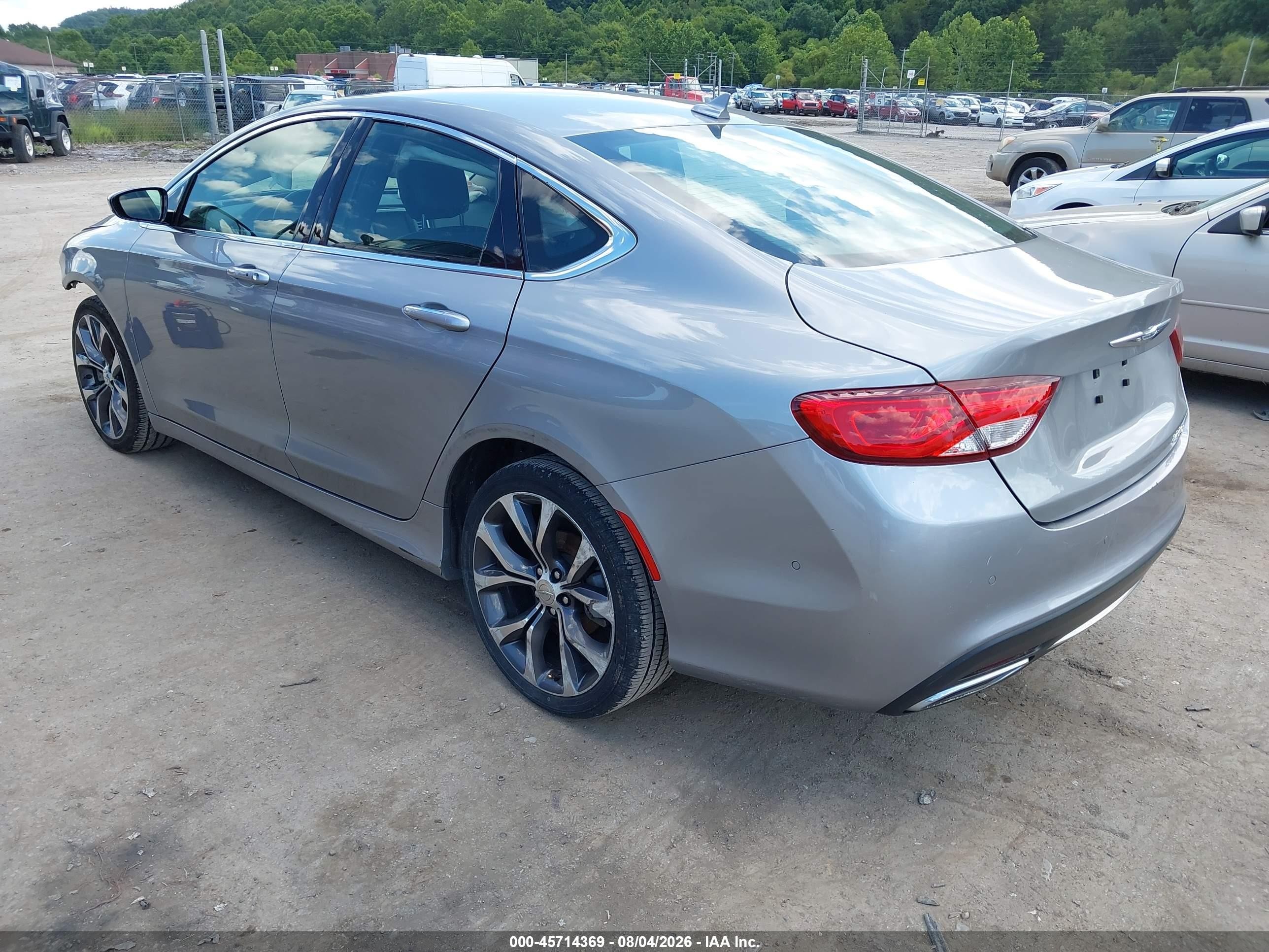 2015 Chrysler 200 C Silver vin: 1C3CCCCGXFN519992