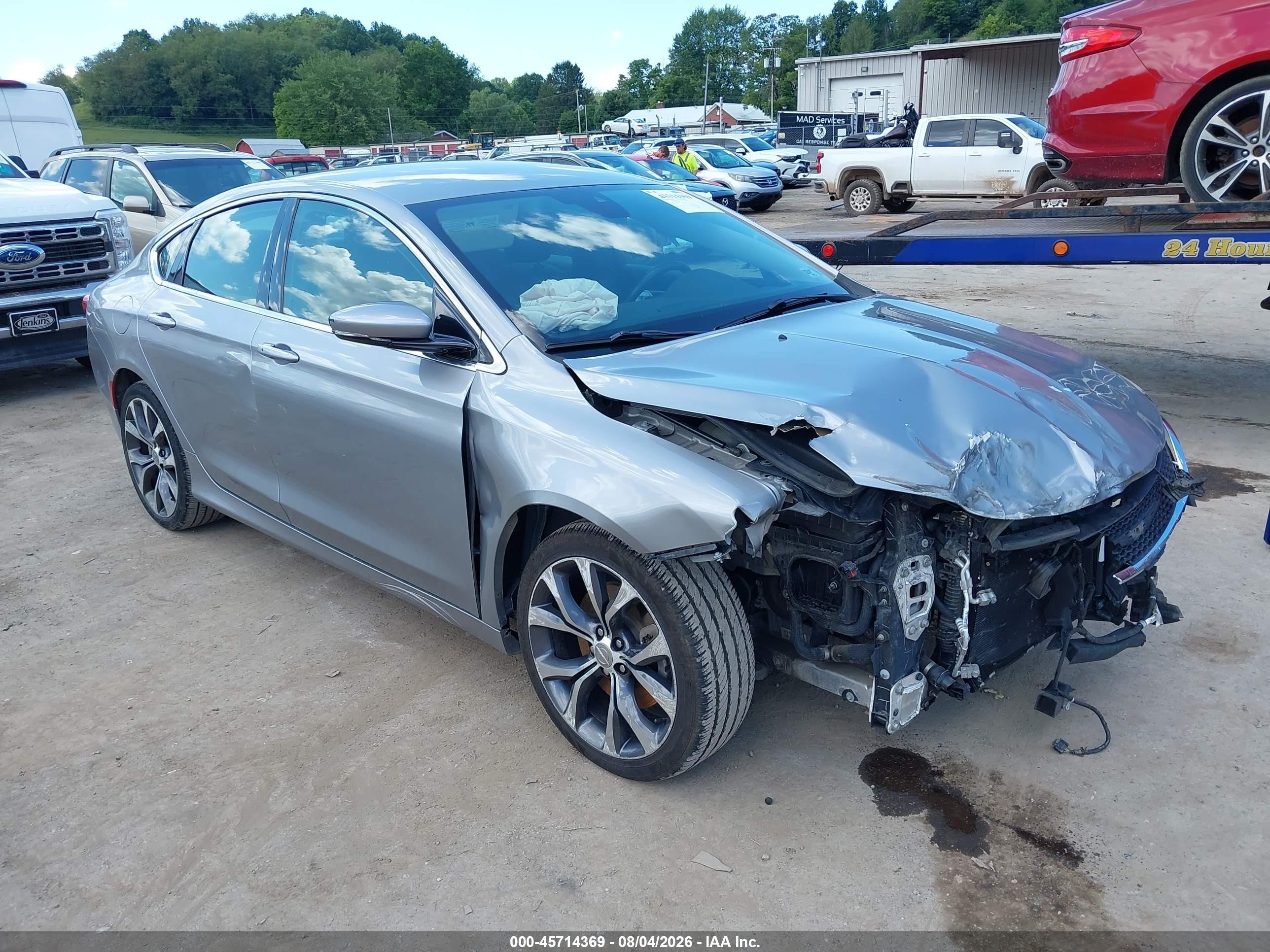 2015 Chrysler 200 C Silver vin: 1C3CCCCGXFN519992