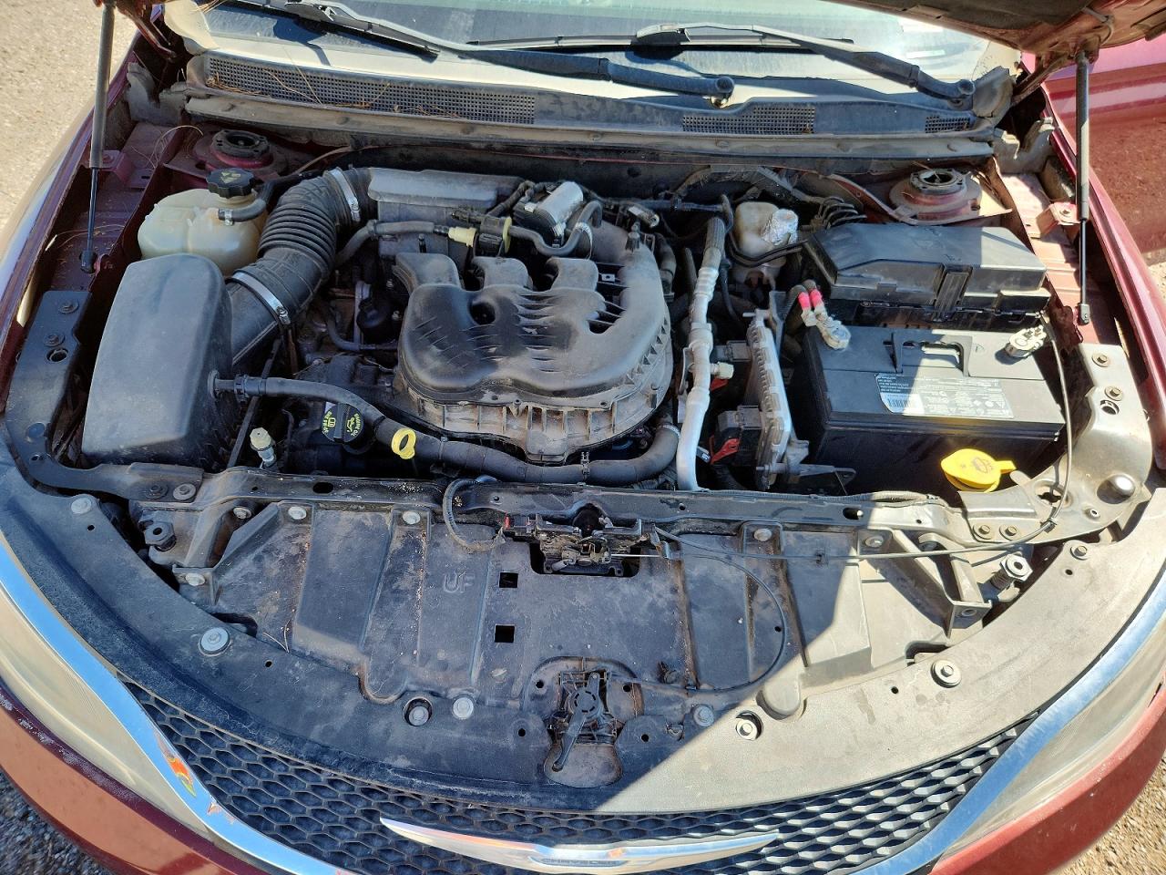2015 Chrysler 200 C Maroon vin: 1C3CCCCGXFN623088
