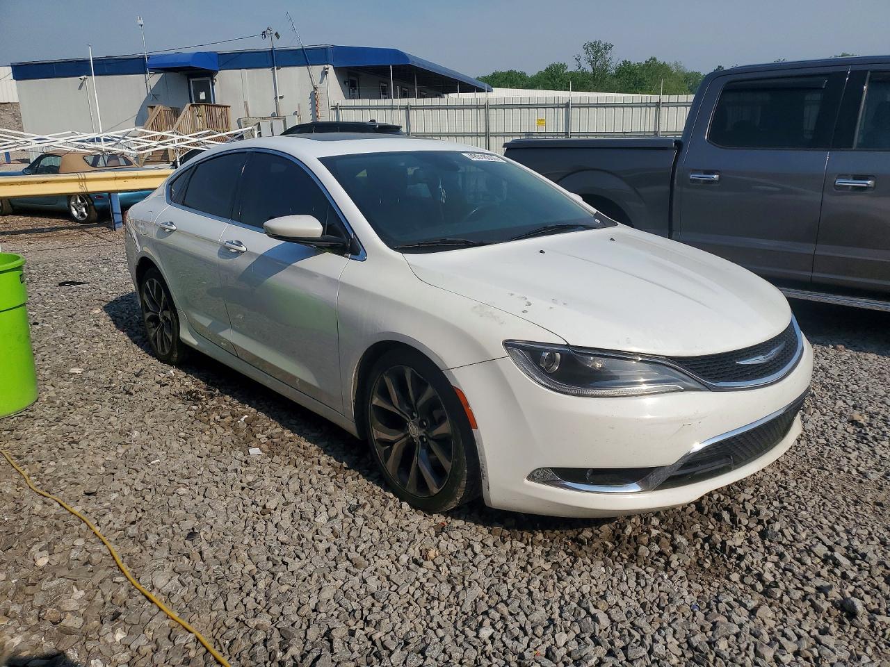 2015 Chrysler 200 C White vin: 1C3CCCCGXFN662067
