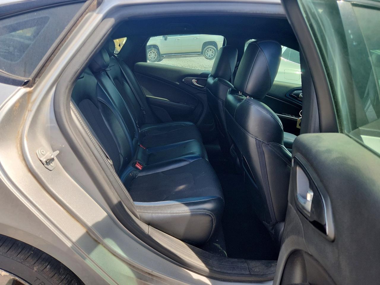 2015 Chrysler 200 S Silver vin: 1C3CCCDG0FN627858