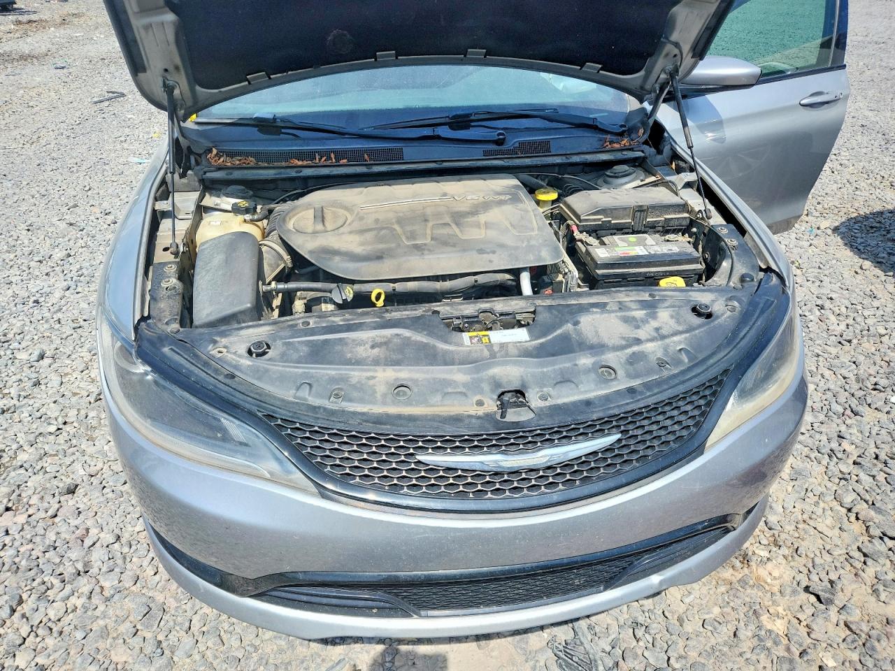 2015 Chrysler 200 S Silver vin: 1C3CCCDG0FN627858