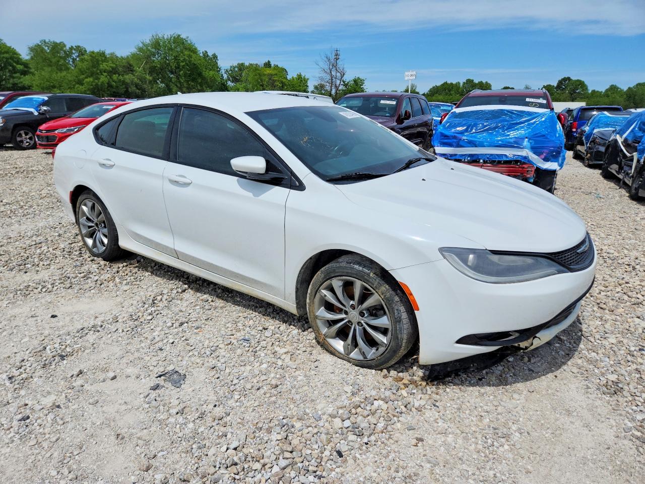 2015 Chrysler 200 S White vin: 1C3CCCDG0FN648712