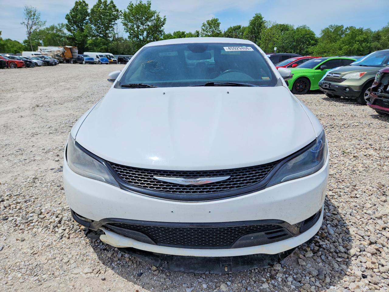 2015 Chrysler 200 S White vin: 1C3CCCDG0FN648712