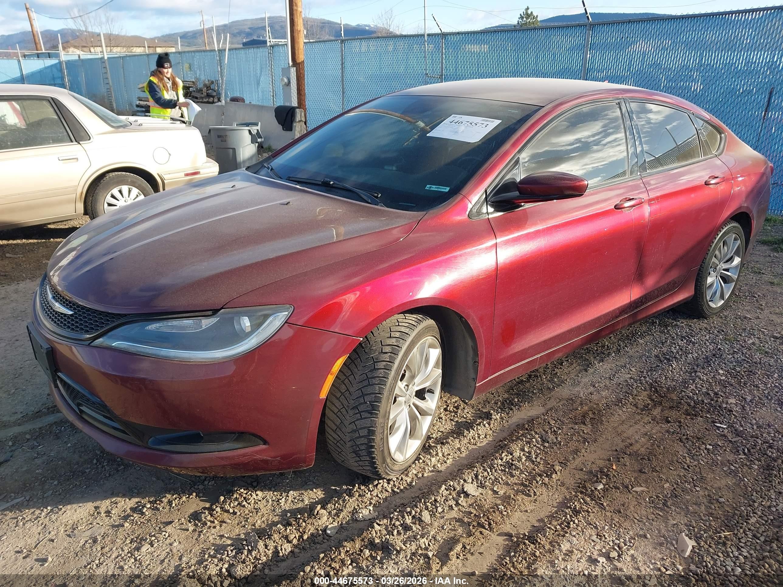 2015 Chrysler 200 S Red vin: 1C3CCCDG0FN686862