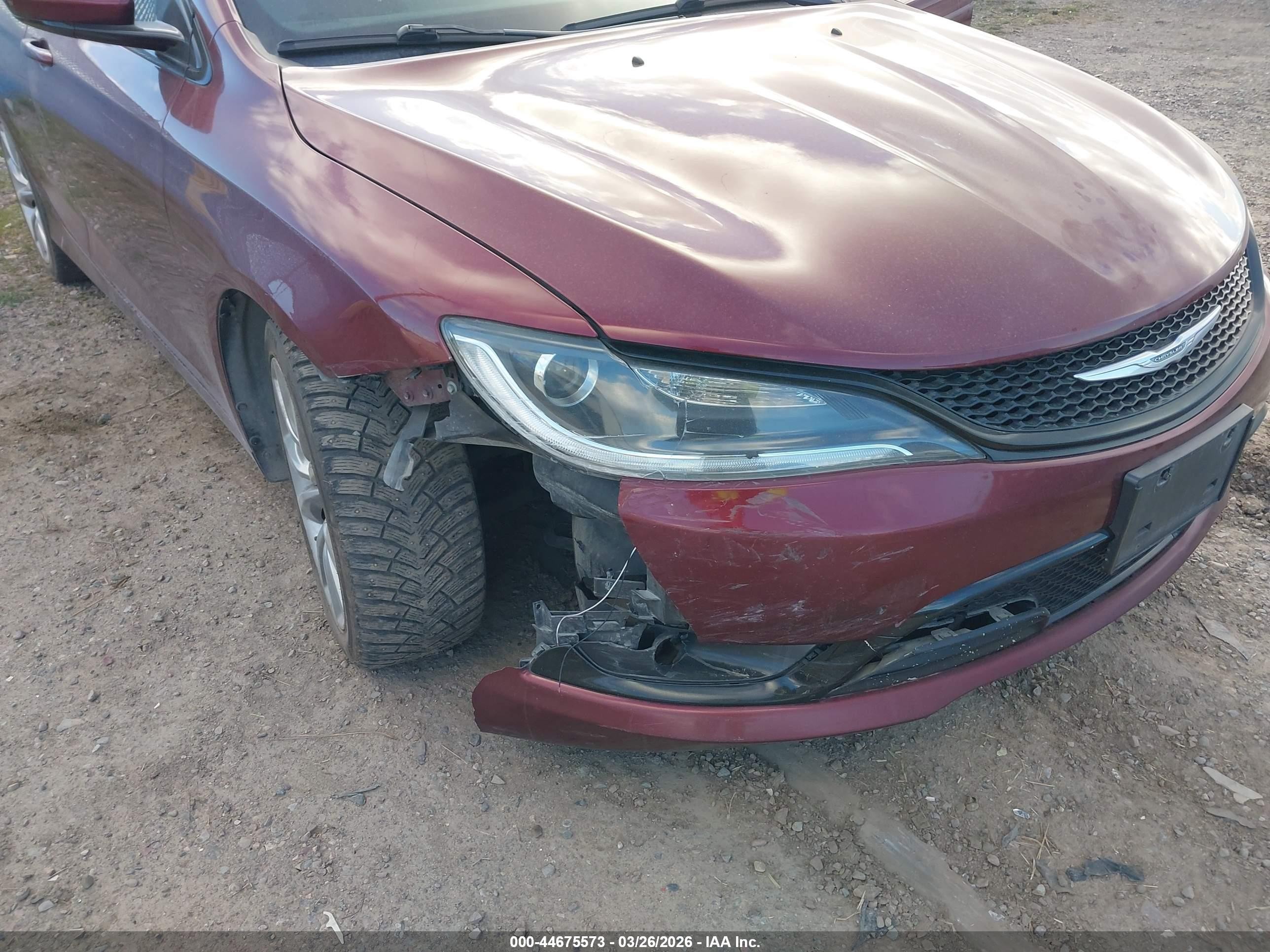 2015 Chrysler 200 S Red vin: 1C3CCCDG0FN686862