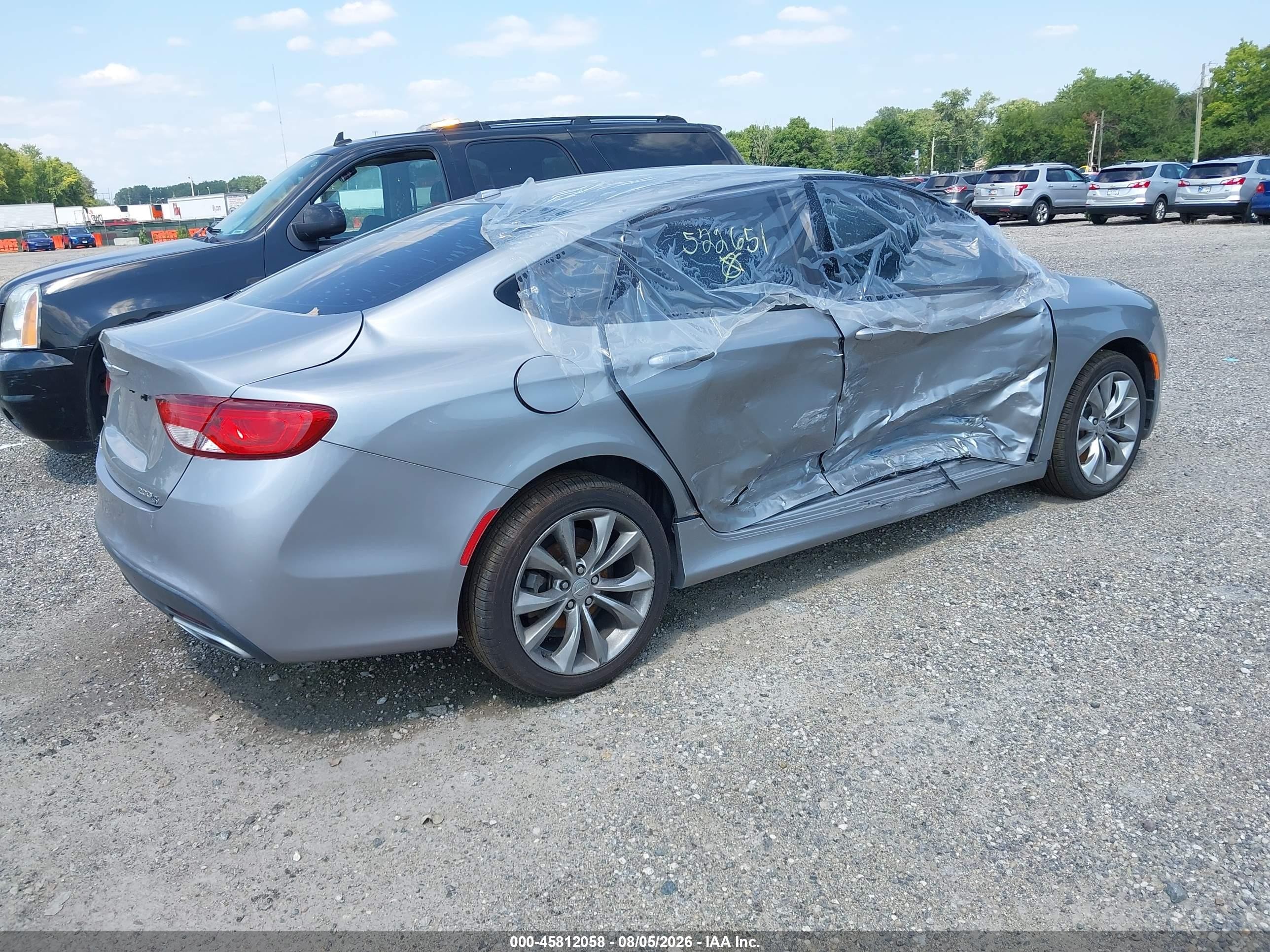 2015 Chrysler 200 S Silver vin: 1C3CCCDG1FN522651