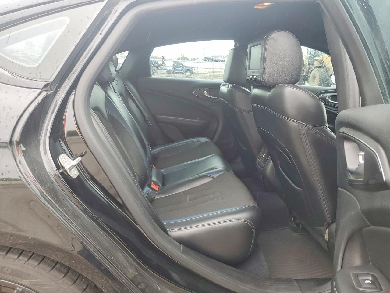 2015 Chrysler 200 S Black vin: 1C3CCCDG2FN512100