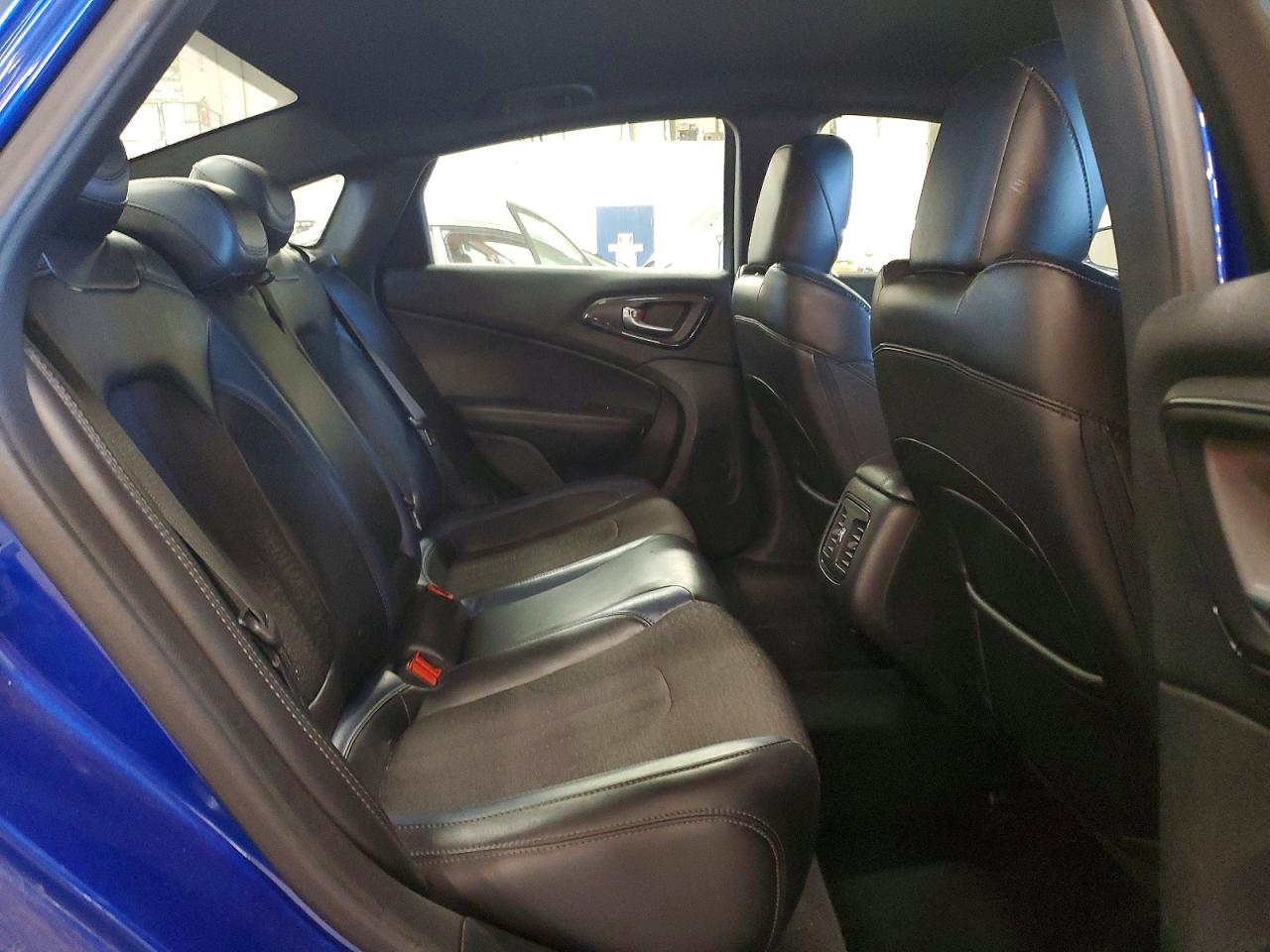 2015 Chrysler 200 S Blue vin: 1C3CCCDG3FN598078