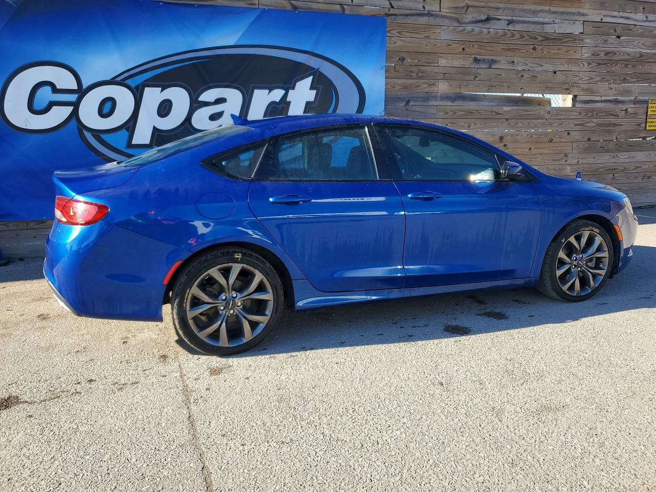 2015 Chrysler 200 S Blue vin: 1C3CCCDG3FN598078