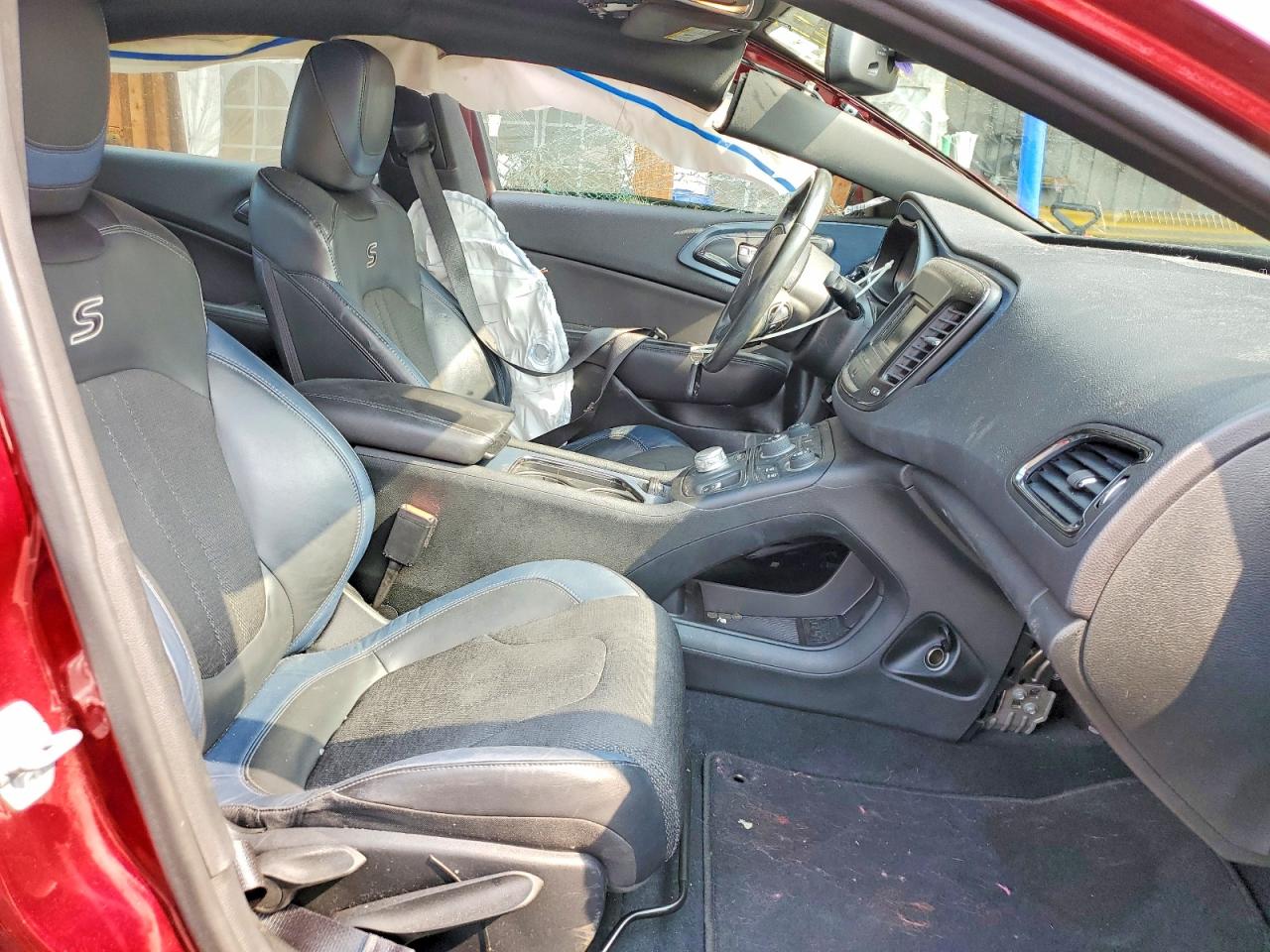 2015 Chrysler 200 S Темно-бордовый vin: 1C3CCCDG4FN636448