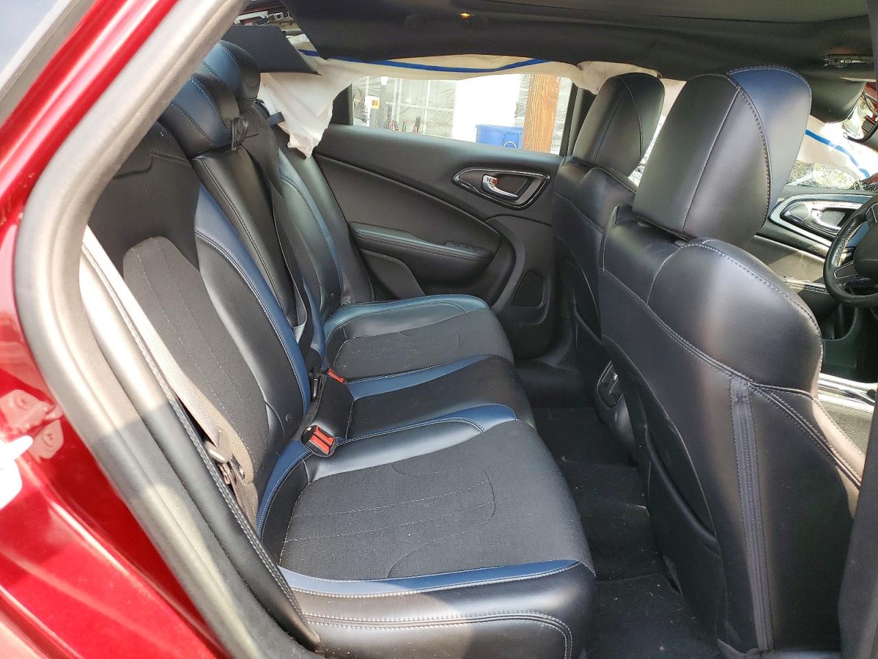 2015 Chrysler 200 S Темно-бордовый vin: 1C3CCCDG4FN636448