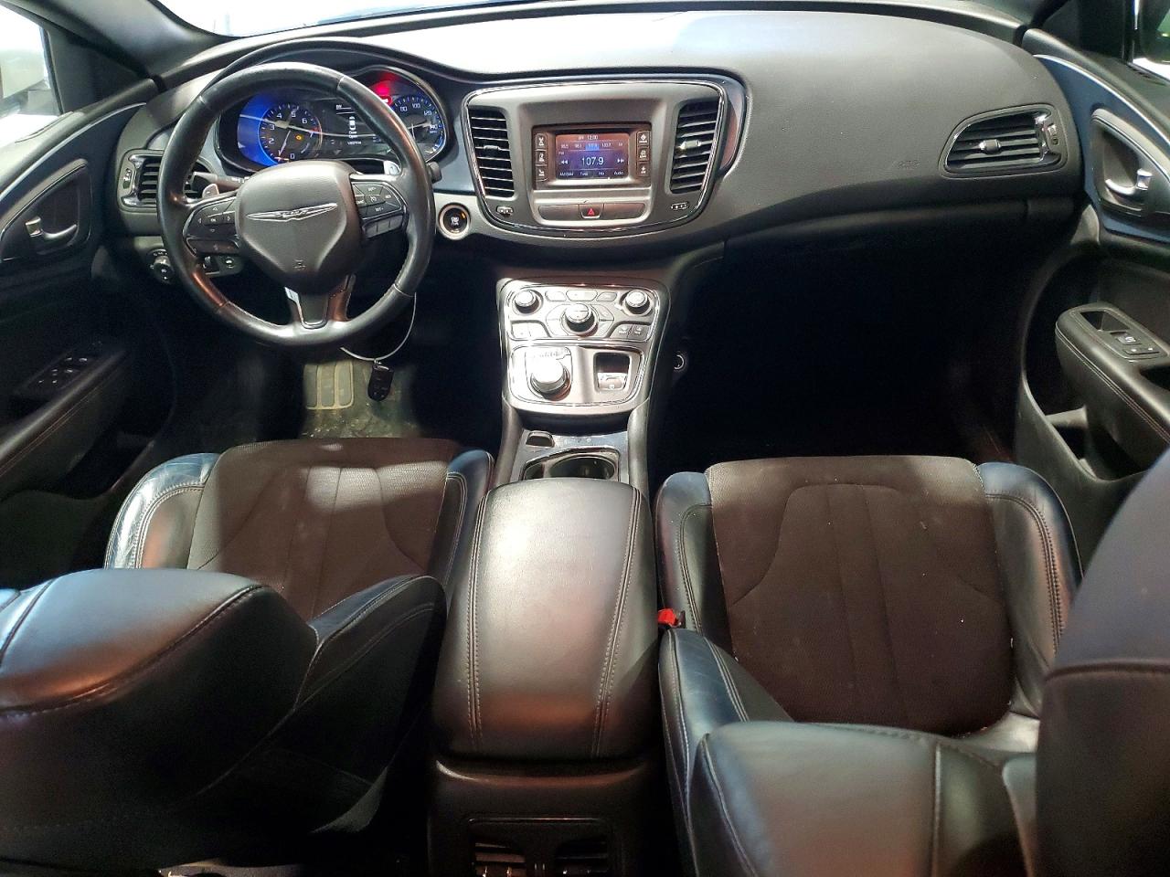2015 Chrysler 200 S White vin: 1C3CCCDG6FN556861