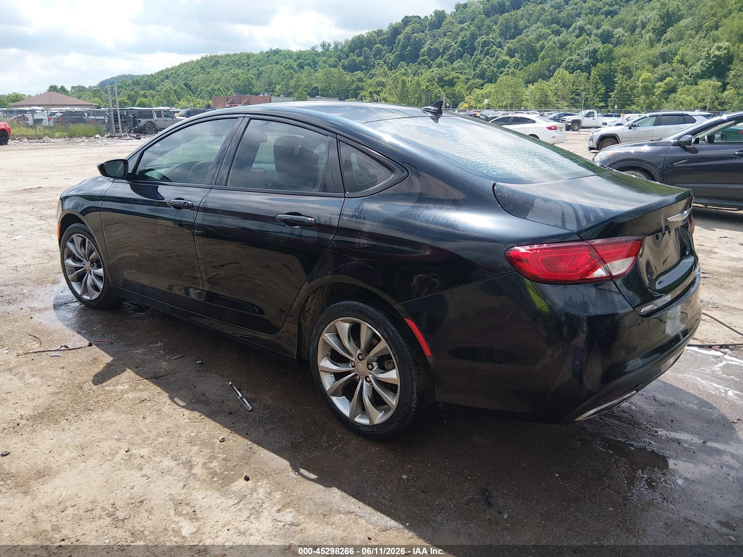 2015 Chrysler 200 S Black vin: 1C3CCCDG8FN610760