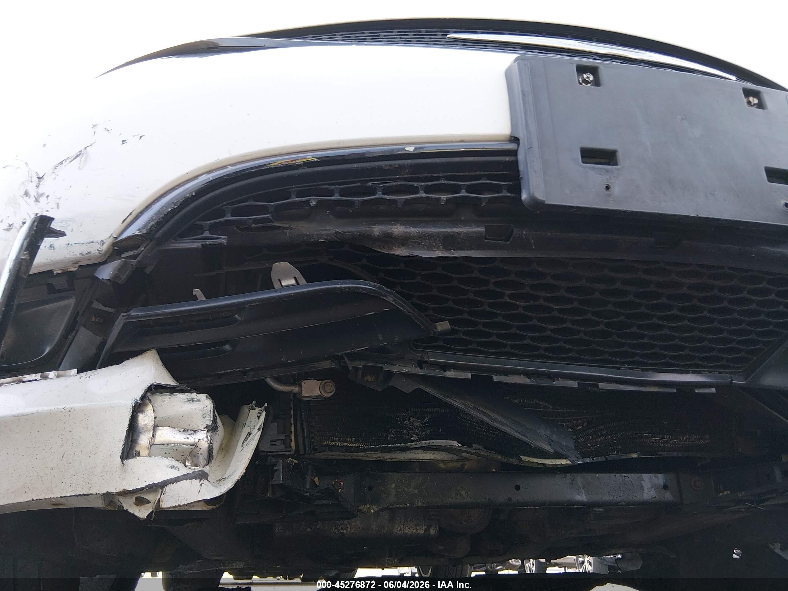 2015 Chrysler 200 S Белый vin: 1C3CCCDG8FN630359