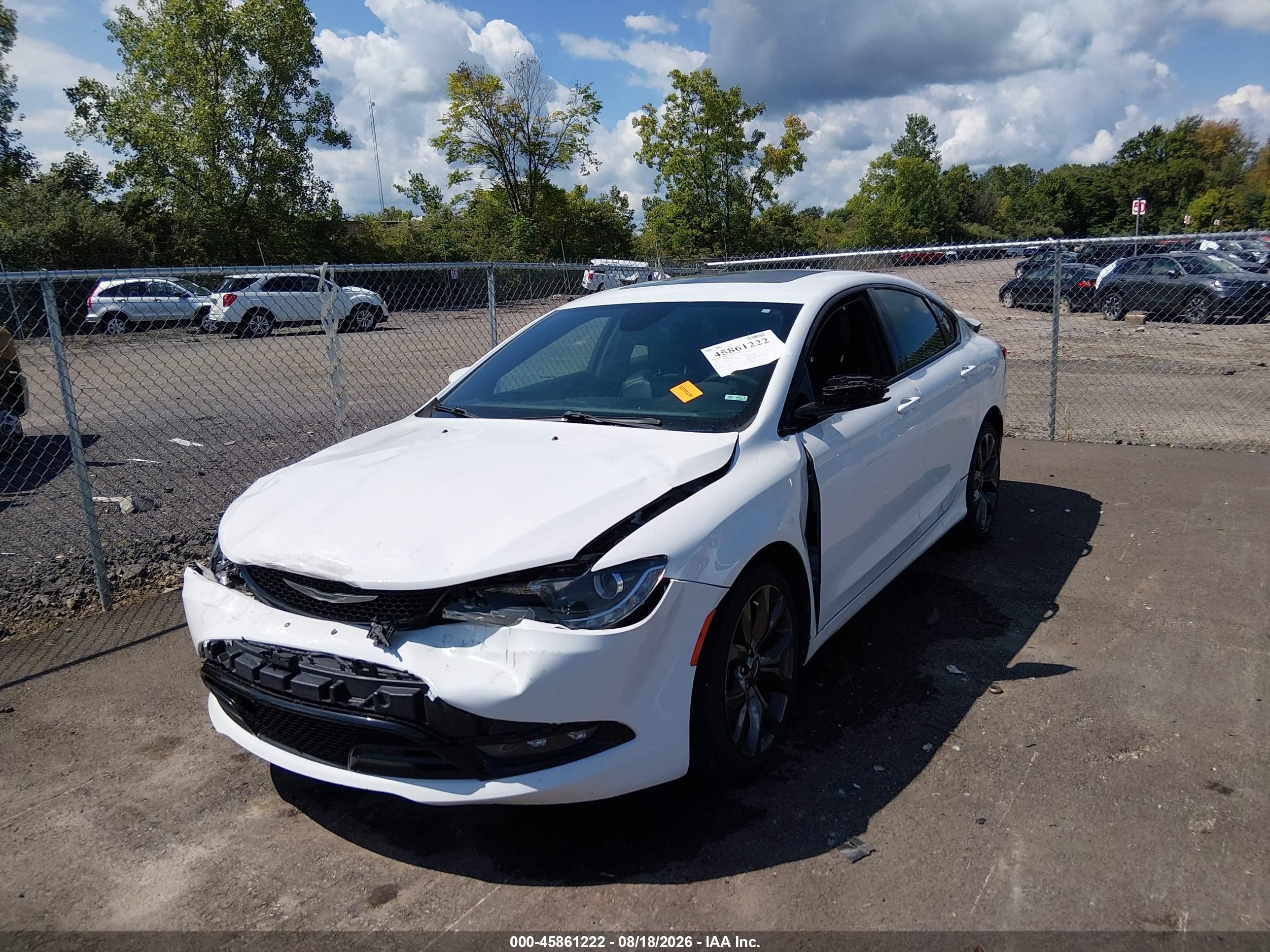 2015 Chrysler 200 S White vin: 1C3CCCDGXFN540808