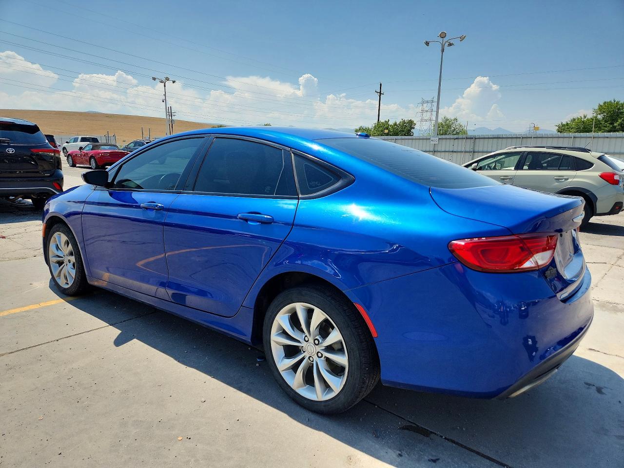 2015 Chrysler 200 S Blue vin: 1C3CCCDGXFN601560