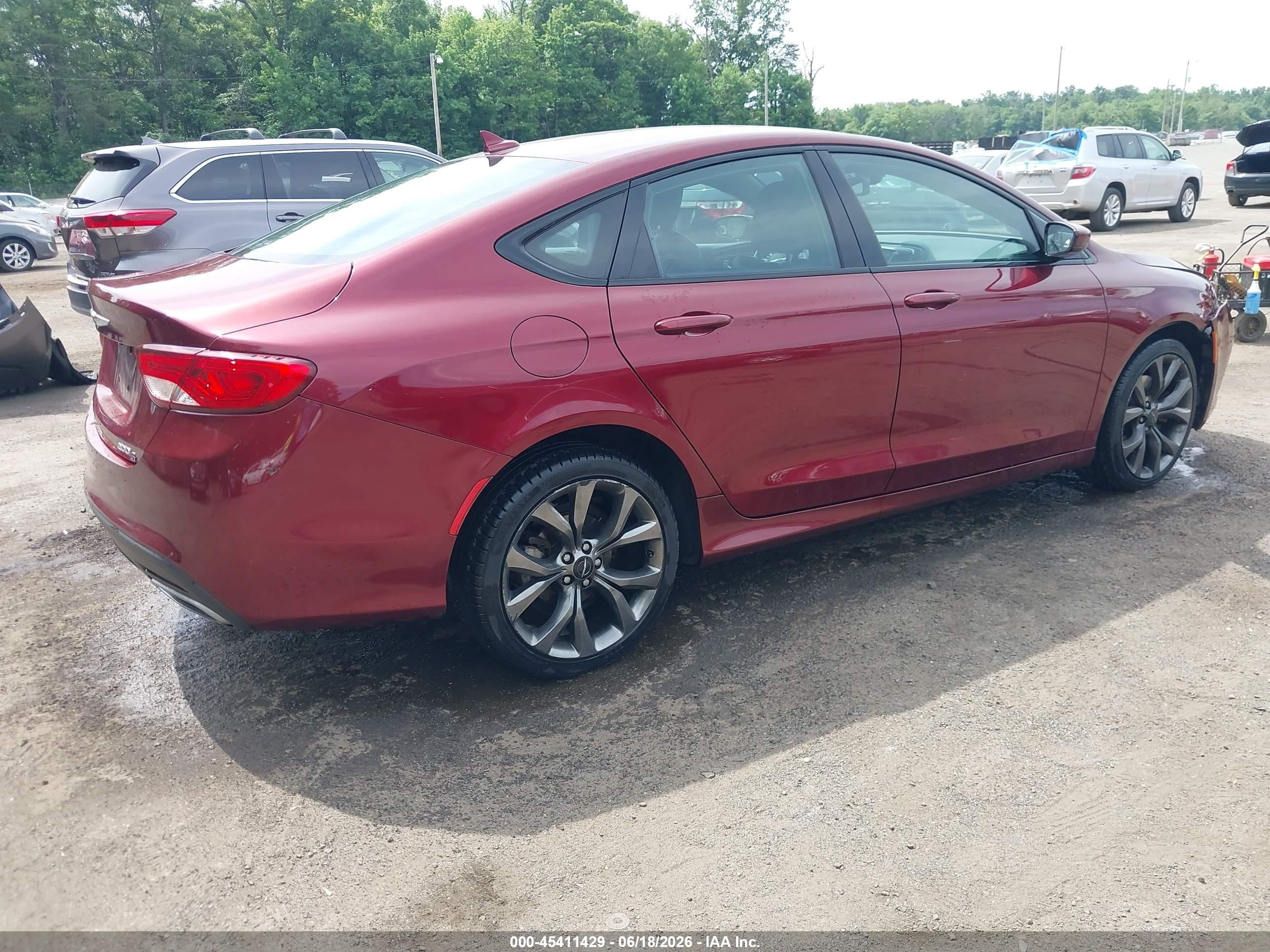 2015 Chrysler 200 S Burgundy vin: 1C3CCCDGXFN644294