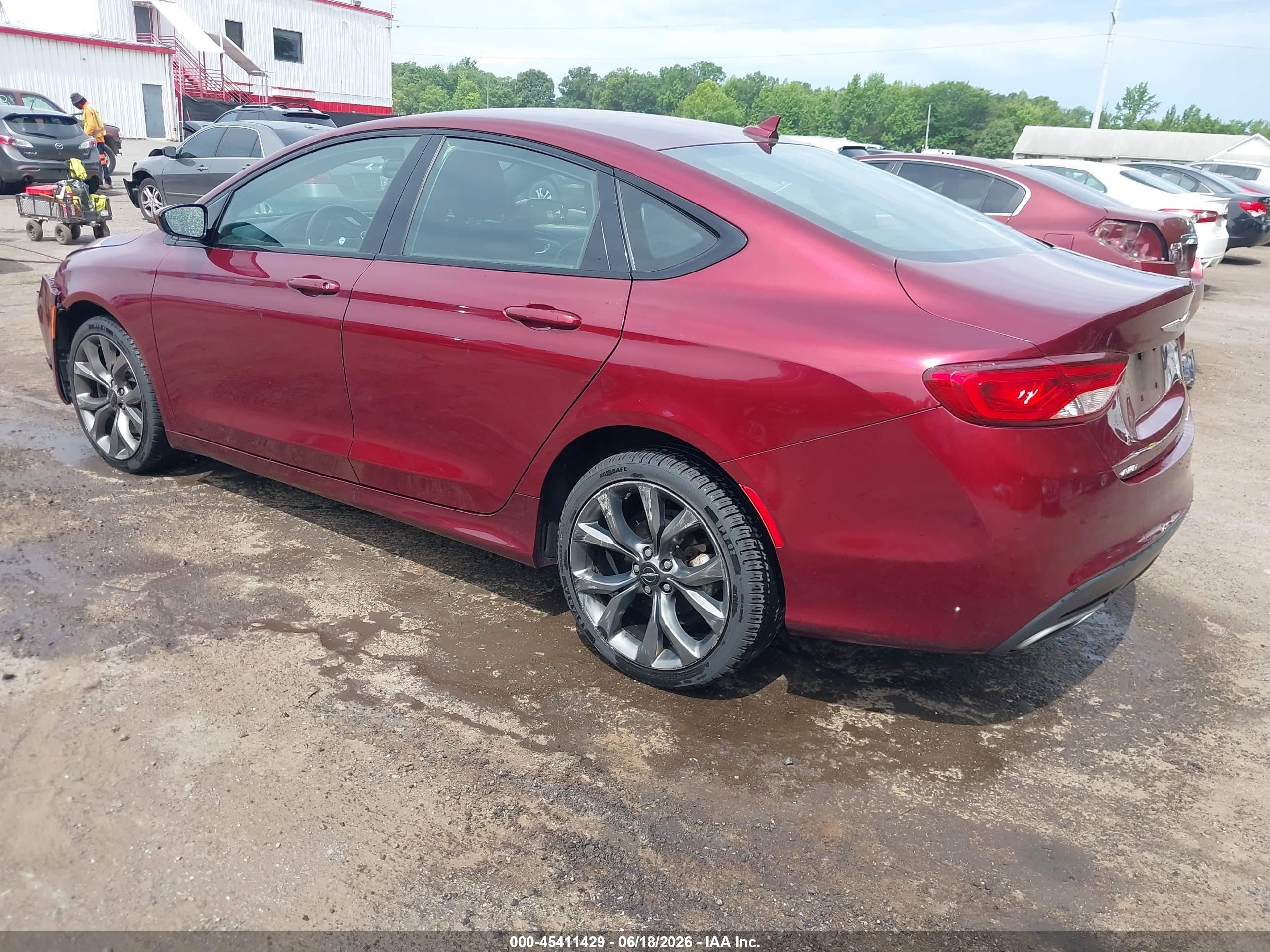 2015 Chrysler 200 S Burgundy vin: 1C3CCCDGXFN644294
